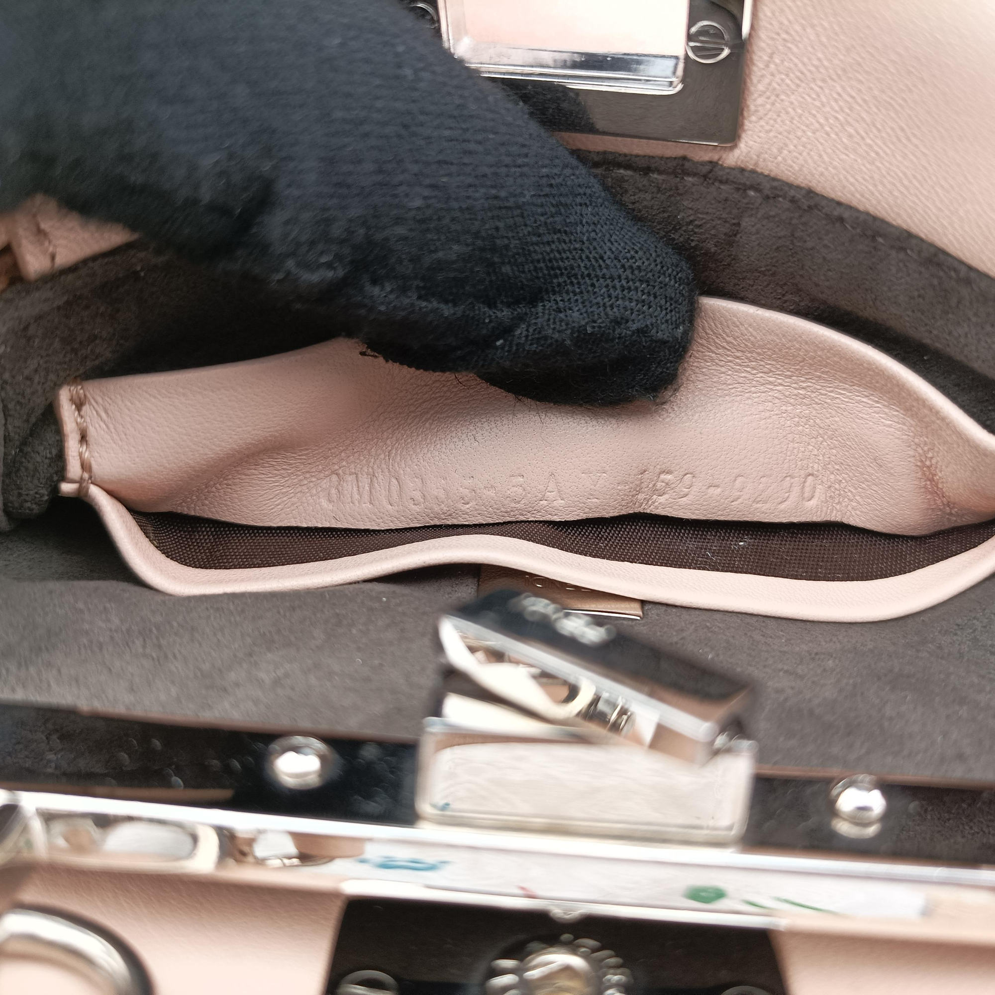 Pre-owned Fendi Micro Peekaboo Pink Leather × Pile 8M0355 shoulderbag | stylenewstar