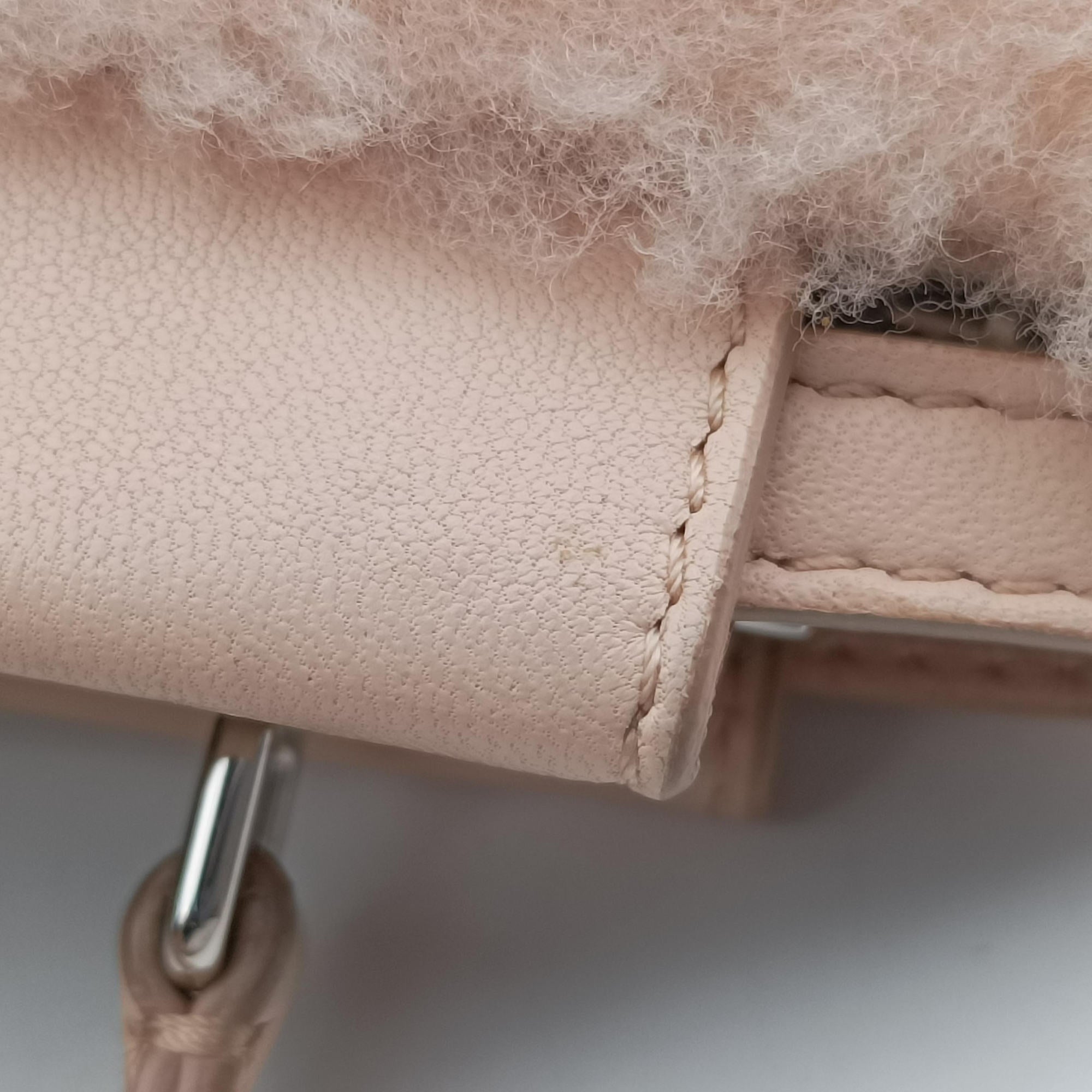 Pre-owned Fendi Micro Peekaboo Pink Leather × Pile 8M0355 shoulderbag | stylenewstar