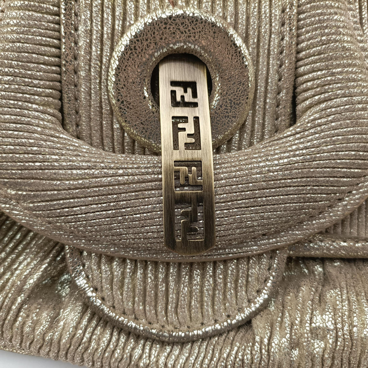 Pre-owned Fendi B Bag Golden Leather 8BN165 handbag | stylenewstar