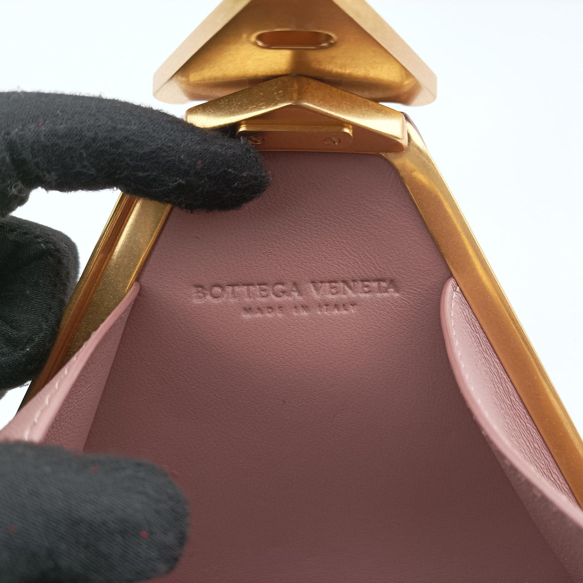 Secondhand Bottega Veneta Pyramid Sunset  Gold Leather  clutchbag | stylenewstar