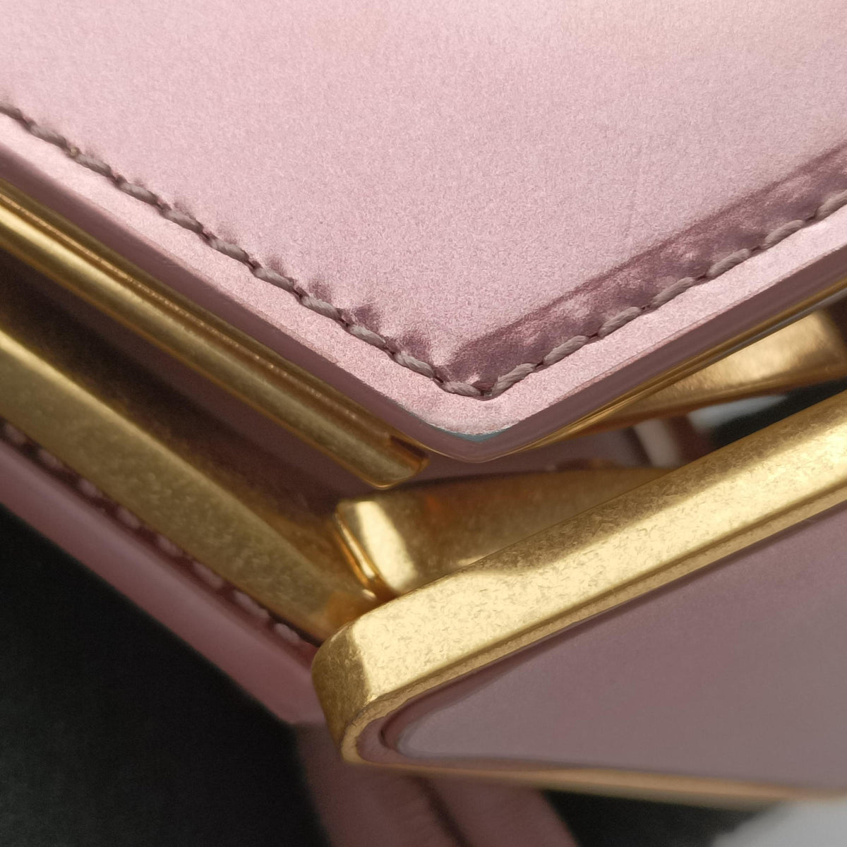 Secondhand Bottega Veneta Pyramid Sunset  Gold Leather  clutchbag | stylenewstar