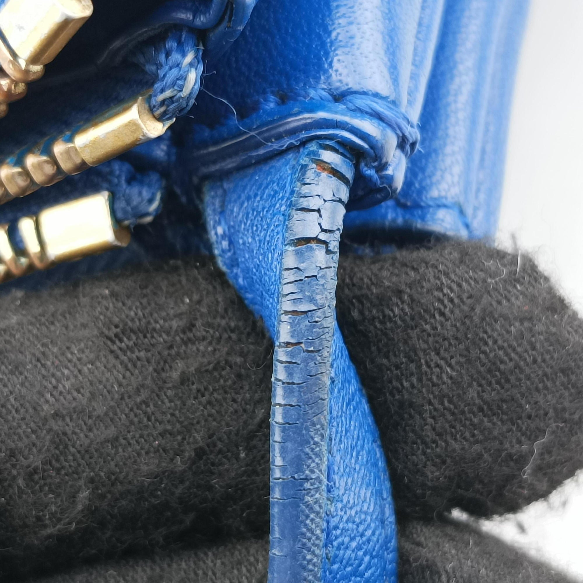 Pre-owned Celine TRIO Blue Leather  shoulderbag | stylenewstar