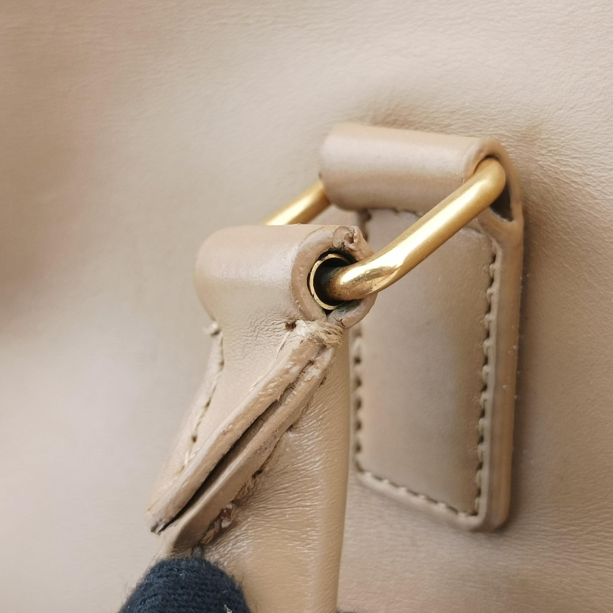 Vintage Yves Saint Laurent CLASSIC DUFFEL6 Black × Khaki Leather 322049 shoulderbag | stylenewstar
