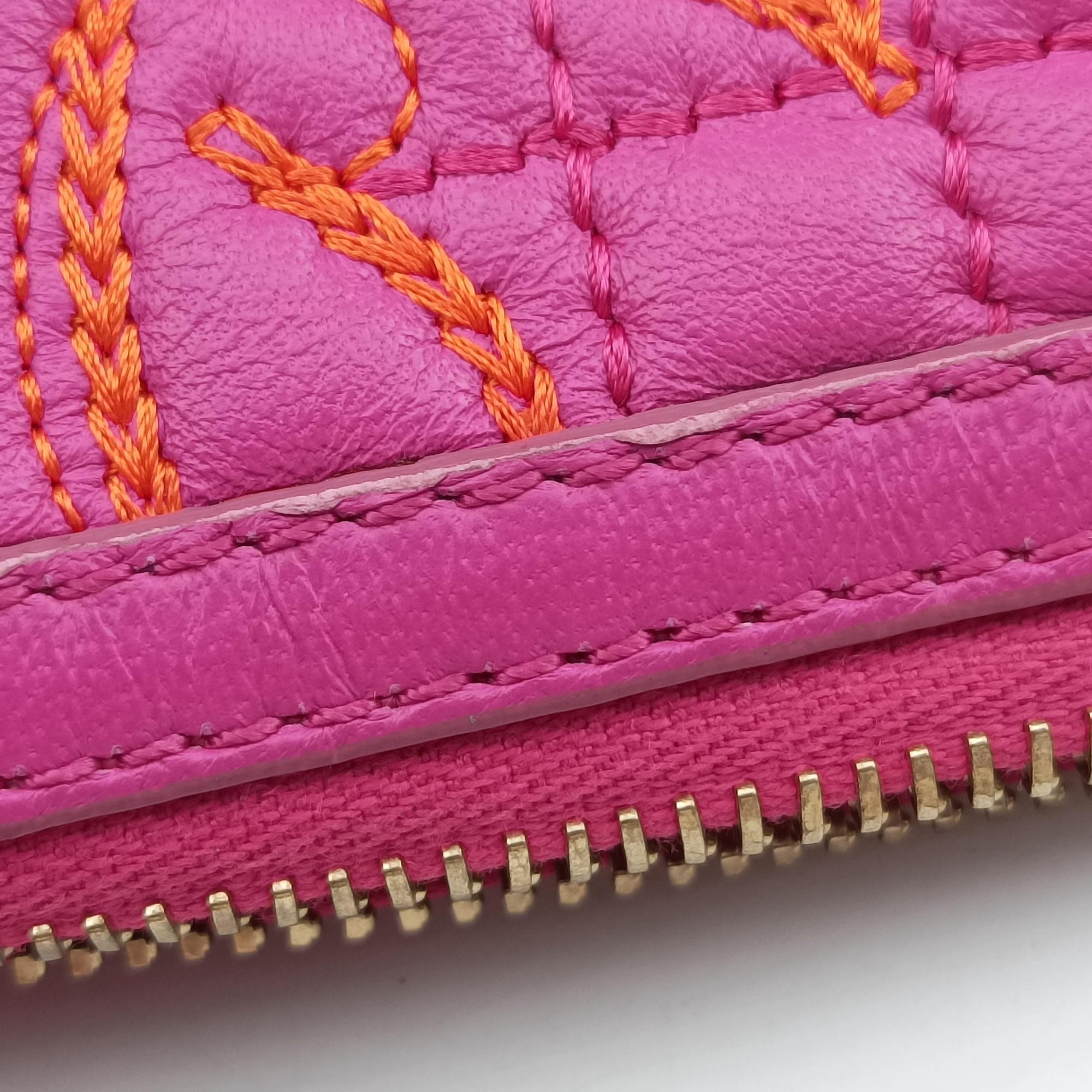 Pre-owned VERSACE Embroidered Vanitas Pink Leather  shoulderbag | stylenewstar