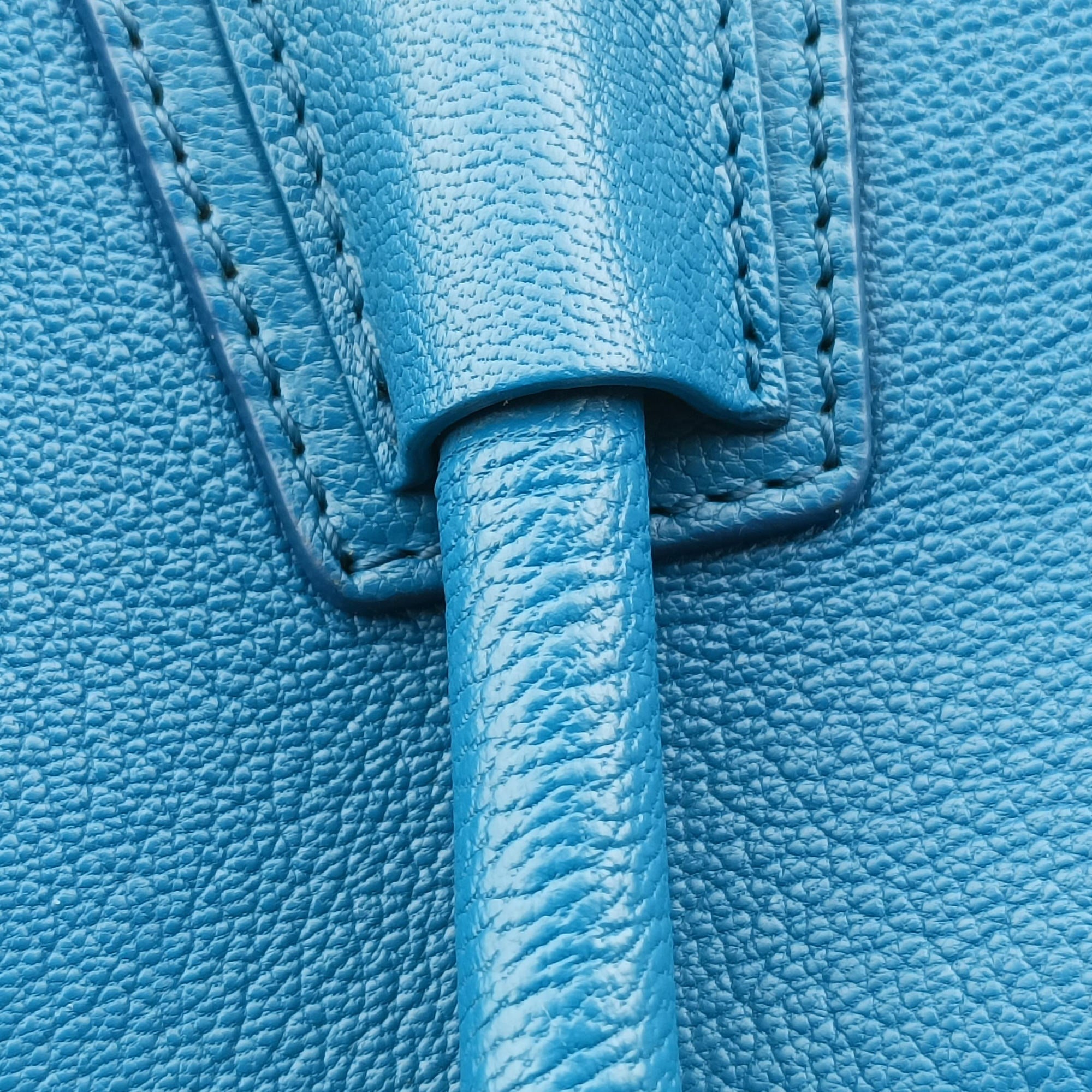 Secondhand Givenchy Antigona Blue leather  shoulderbag | stylenewstar