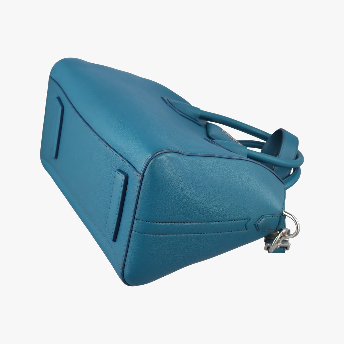 Secondhand Givenchy Antigona Blue leather  shoulderbag | stylenewstar