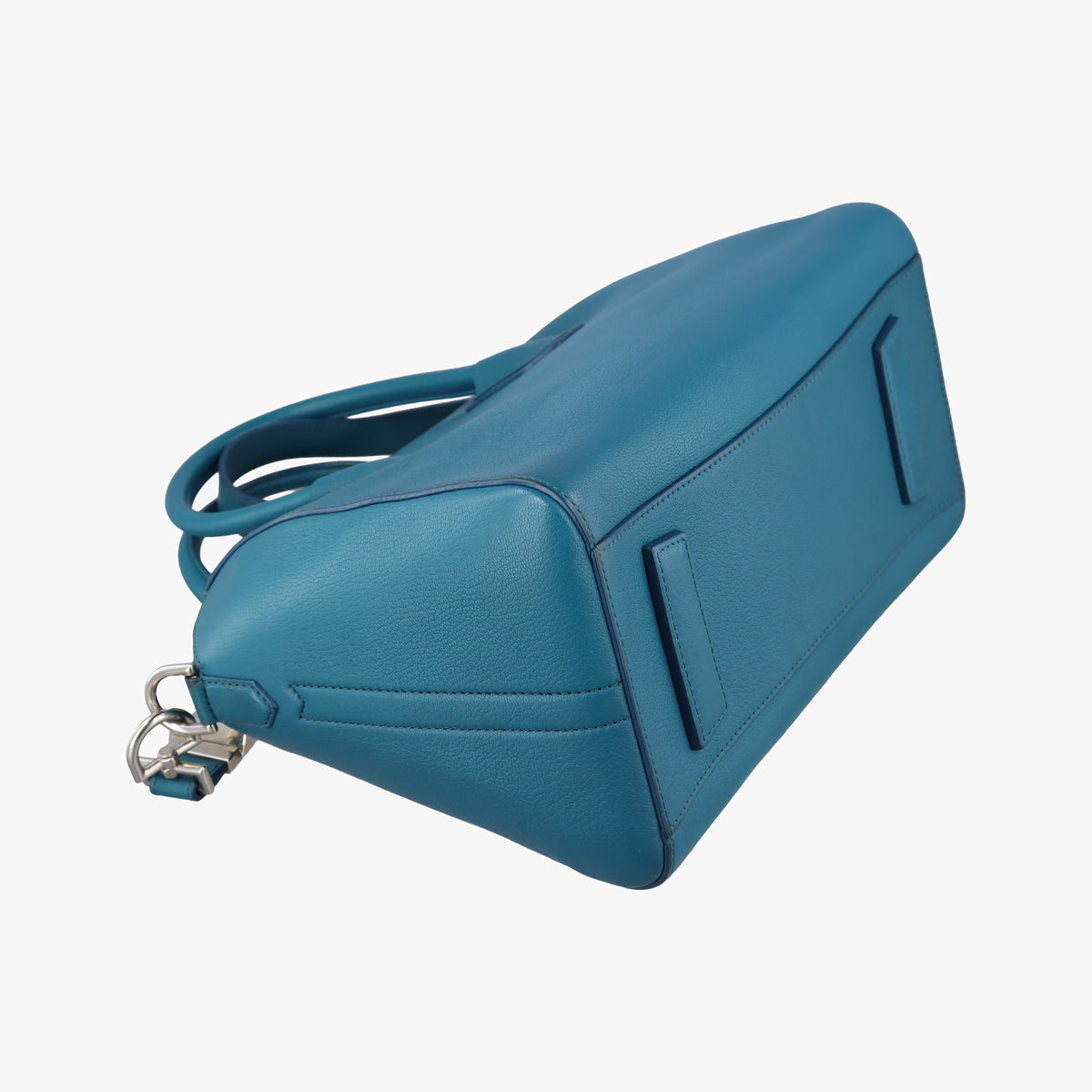 Secondhand Givenchy Antigona Blue leather  shoulderbag | stylenewstar