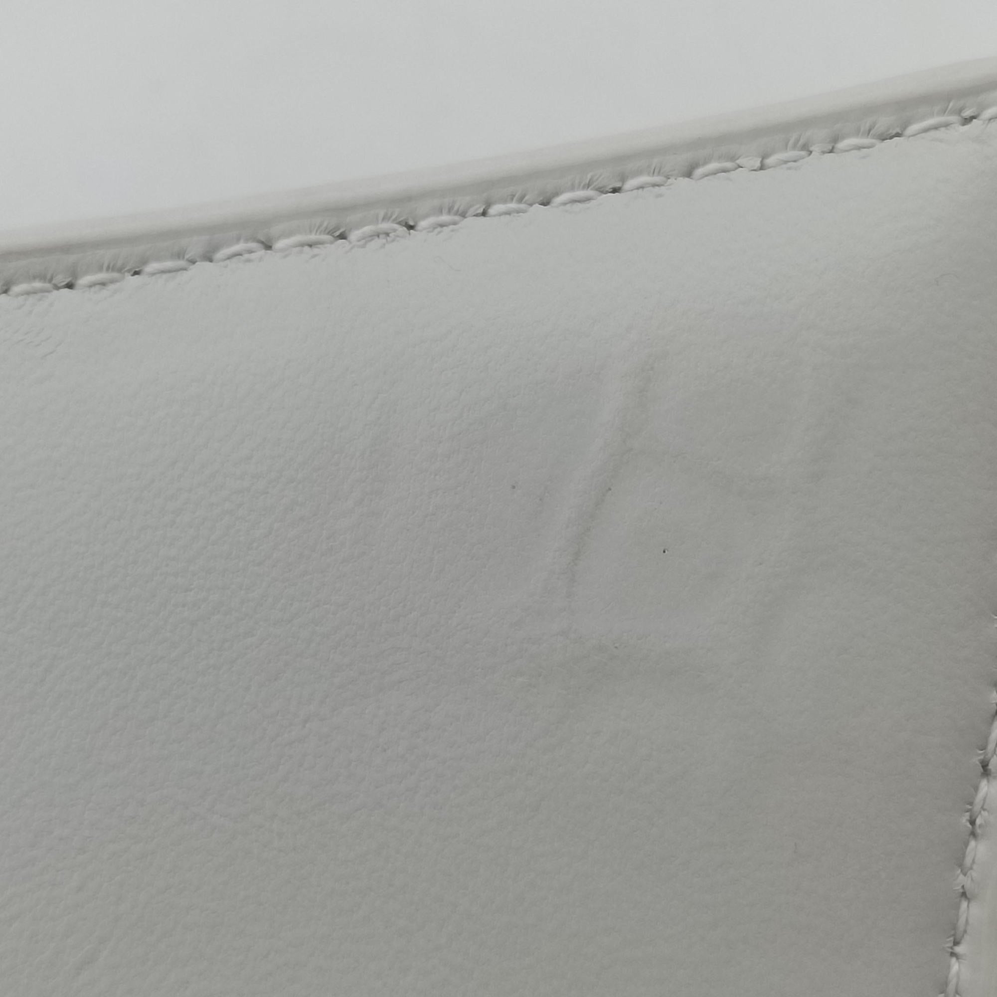 Pre-owned Balenciaga Hourglass White leather  shoulderbag | stylenewstar