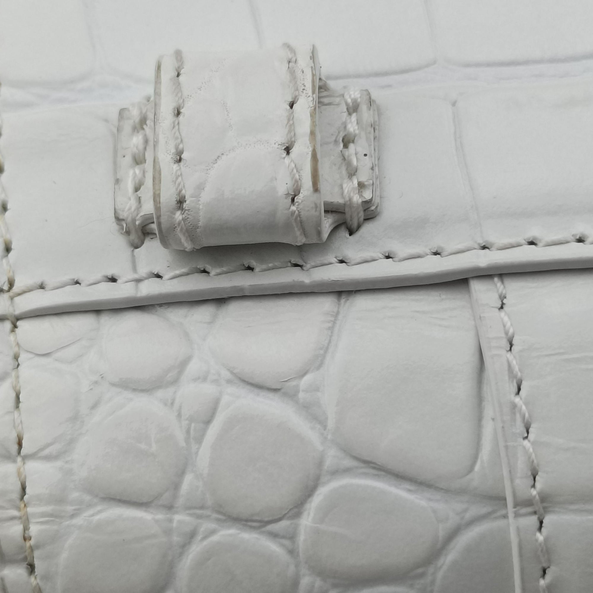 Pre-owned Balenciaga Hourglass White leather  shoulderbag | stylenewstar