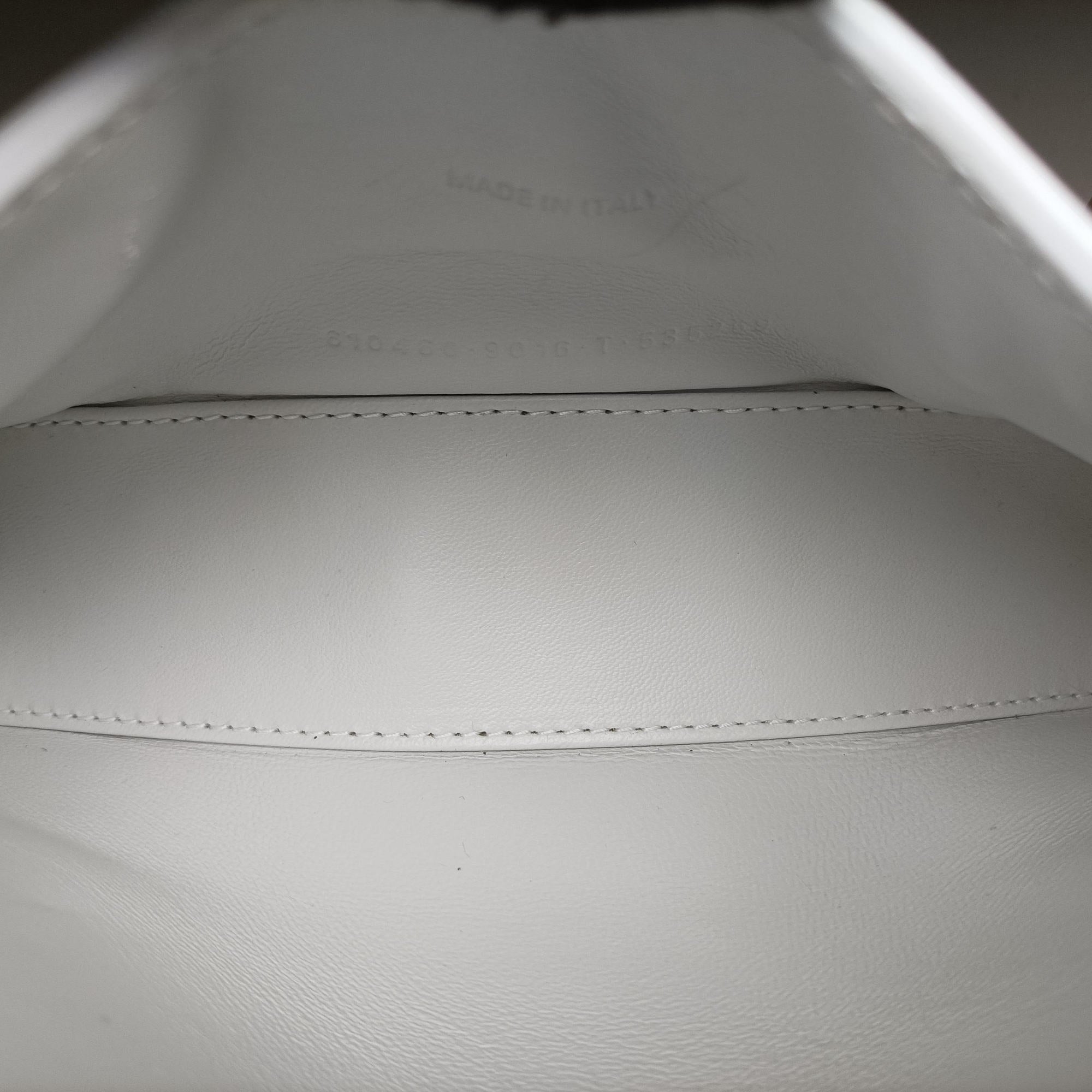 Pre-owned Balenciaga Hourglass White leather  shoulderbag | stylenewstar