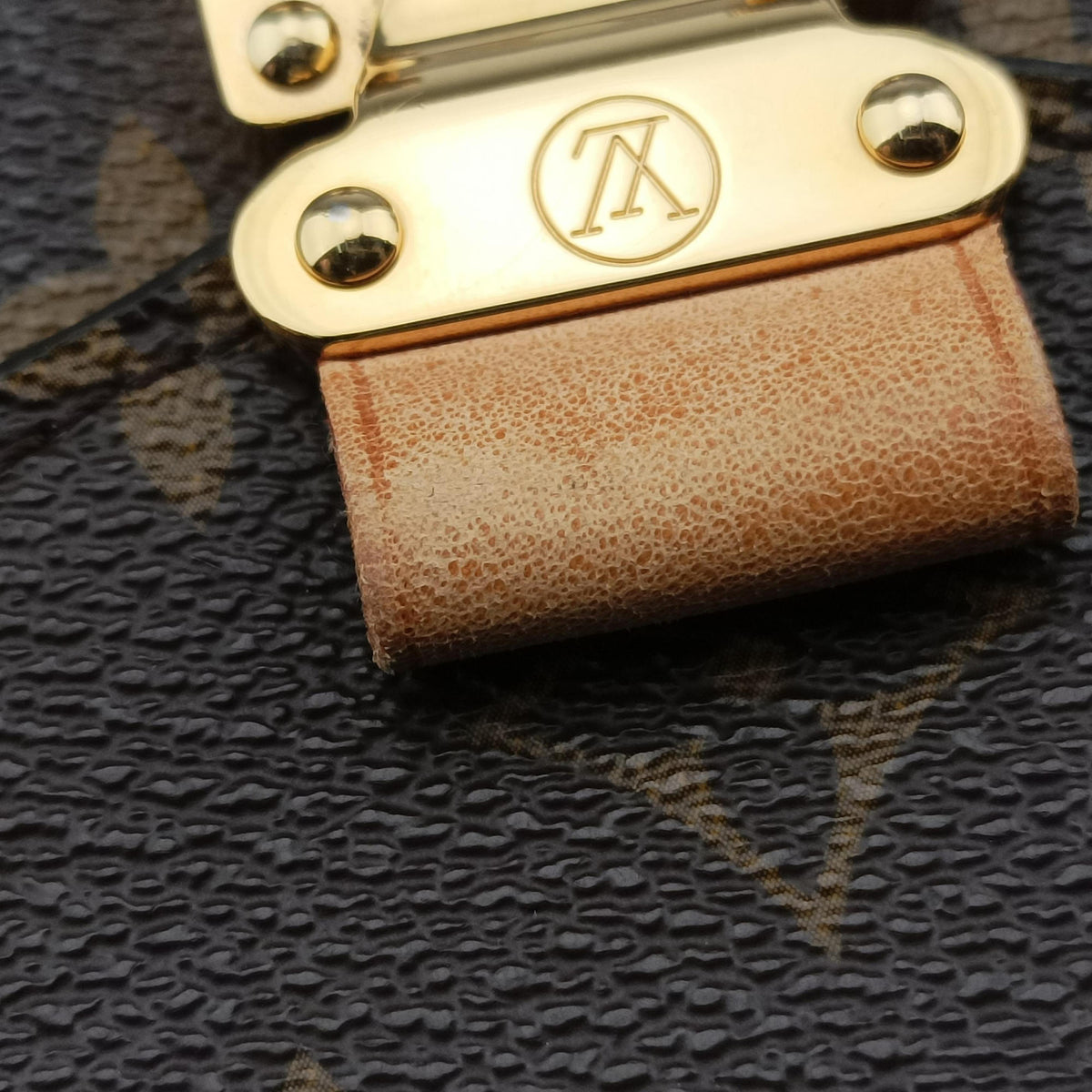Pre-owned Louis Vuitton Pochette Metis MM Brown Monogram Canvas M44875 shoulderbag | stylenewstar