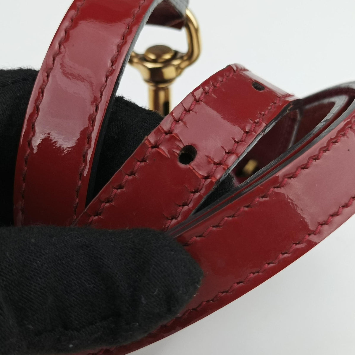 Pre-owned Gucci Bright Bit Red Patent Leather 319795 shoulderbag | stylenewstar