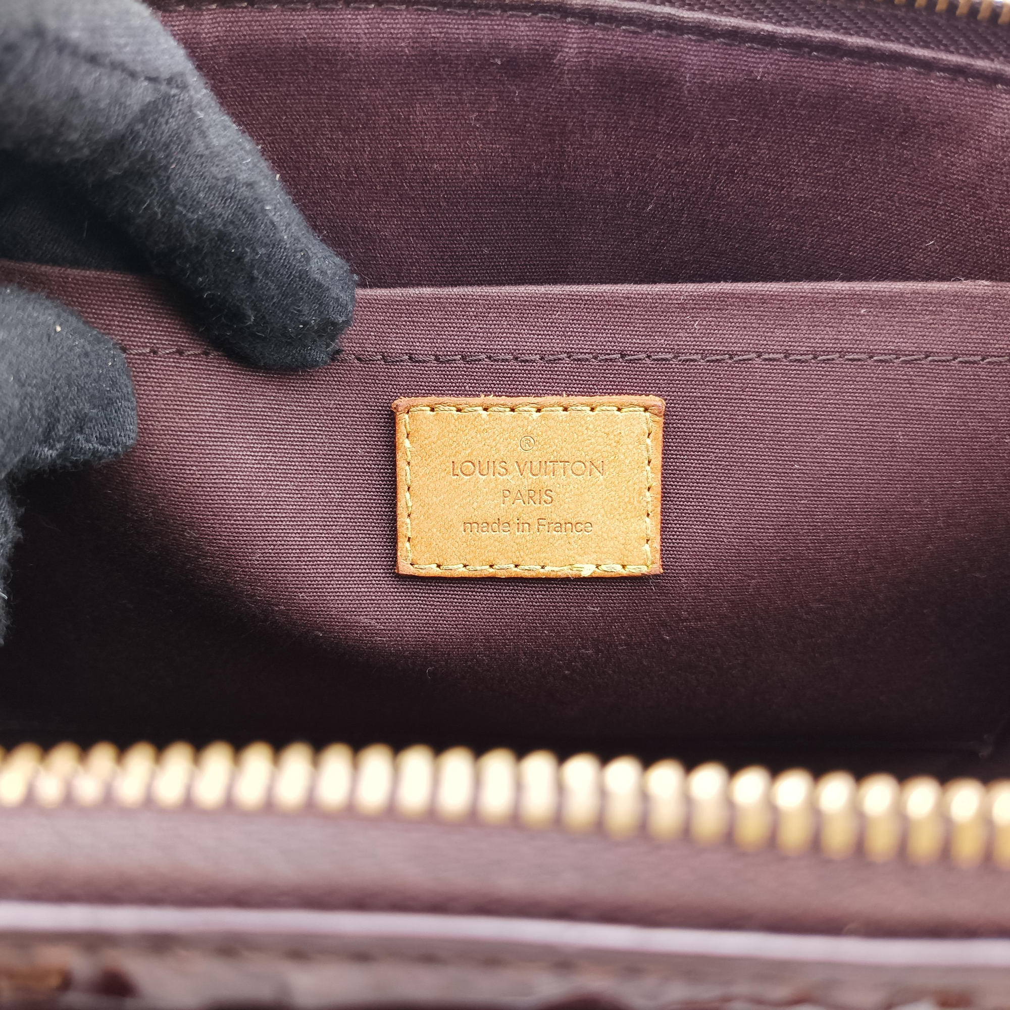 Secondhand Louis Vuitton Rosewood Avenue Amaranth Vernis M93510 shoulderbag | stylenewstar
