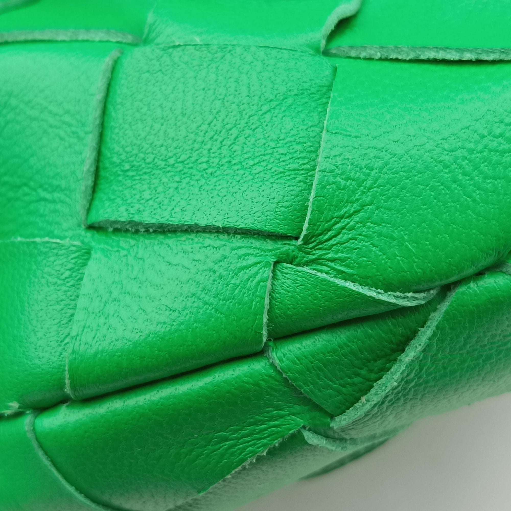 Pre-owned Bottega Veneta The Jodie Green lambskin  handbag | stylenewstar