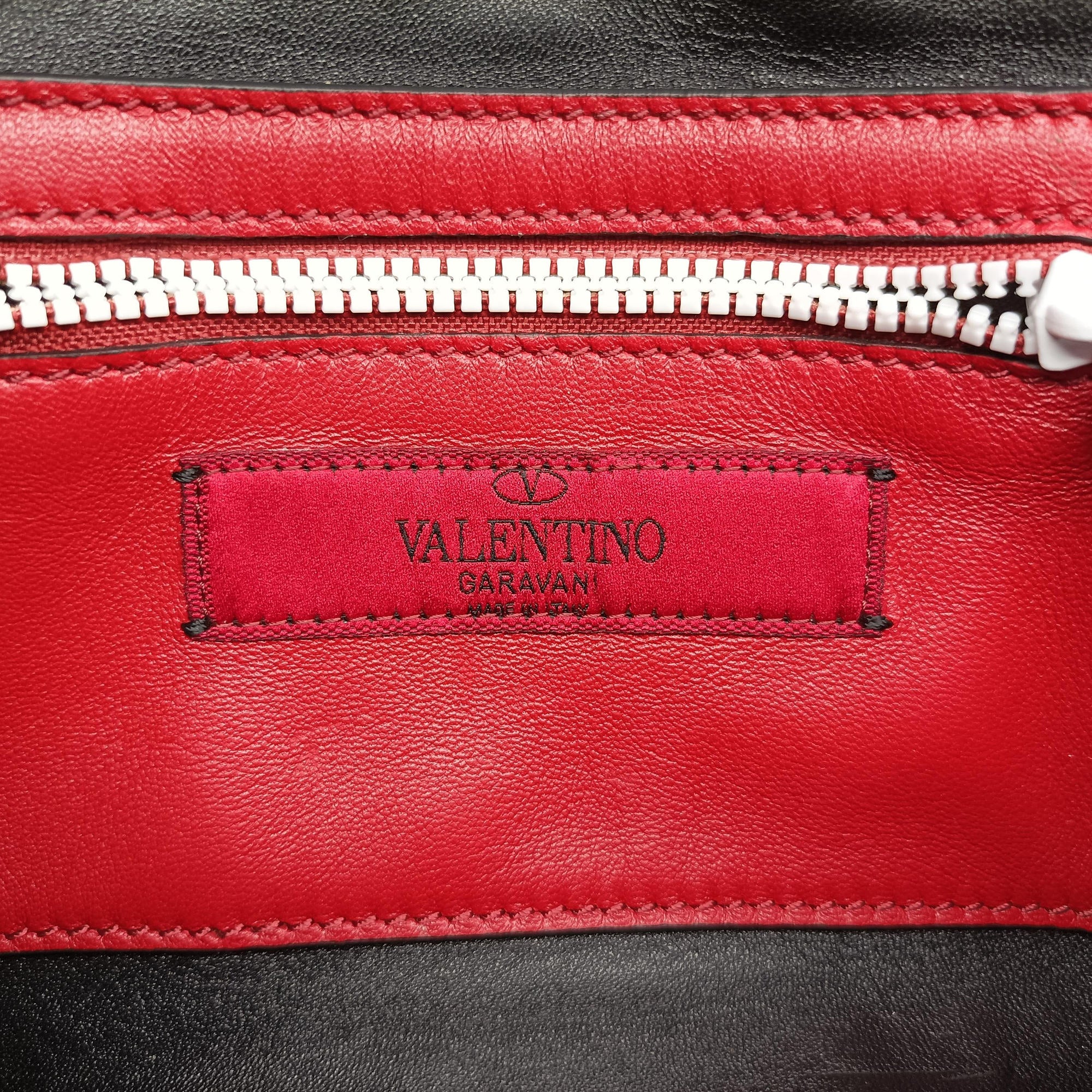 Pre-owned Valentino Rockstud White Leather  bum bag/waist bag | stylenewstar