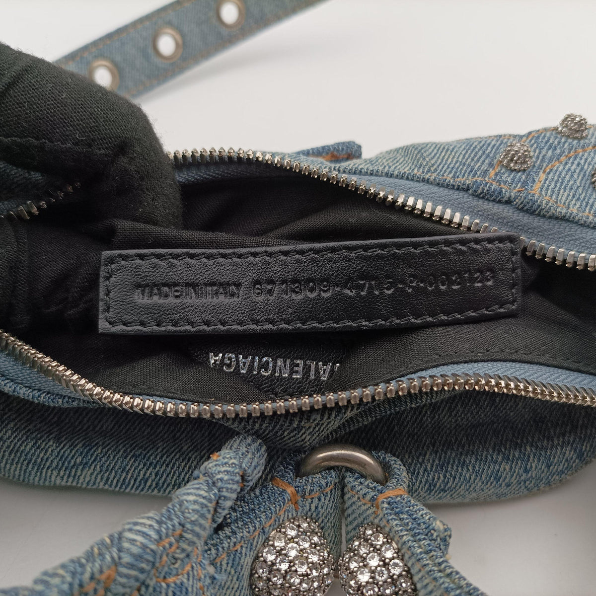 Pre-owned Balenciaga Le Cagole Blue denim  shoulderbag | stylenewstar