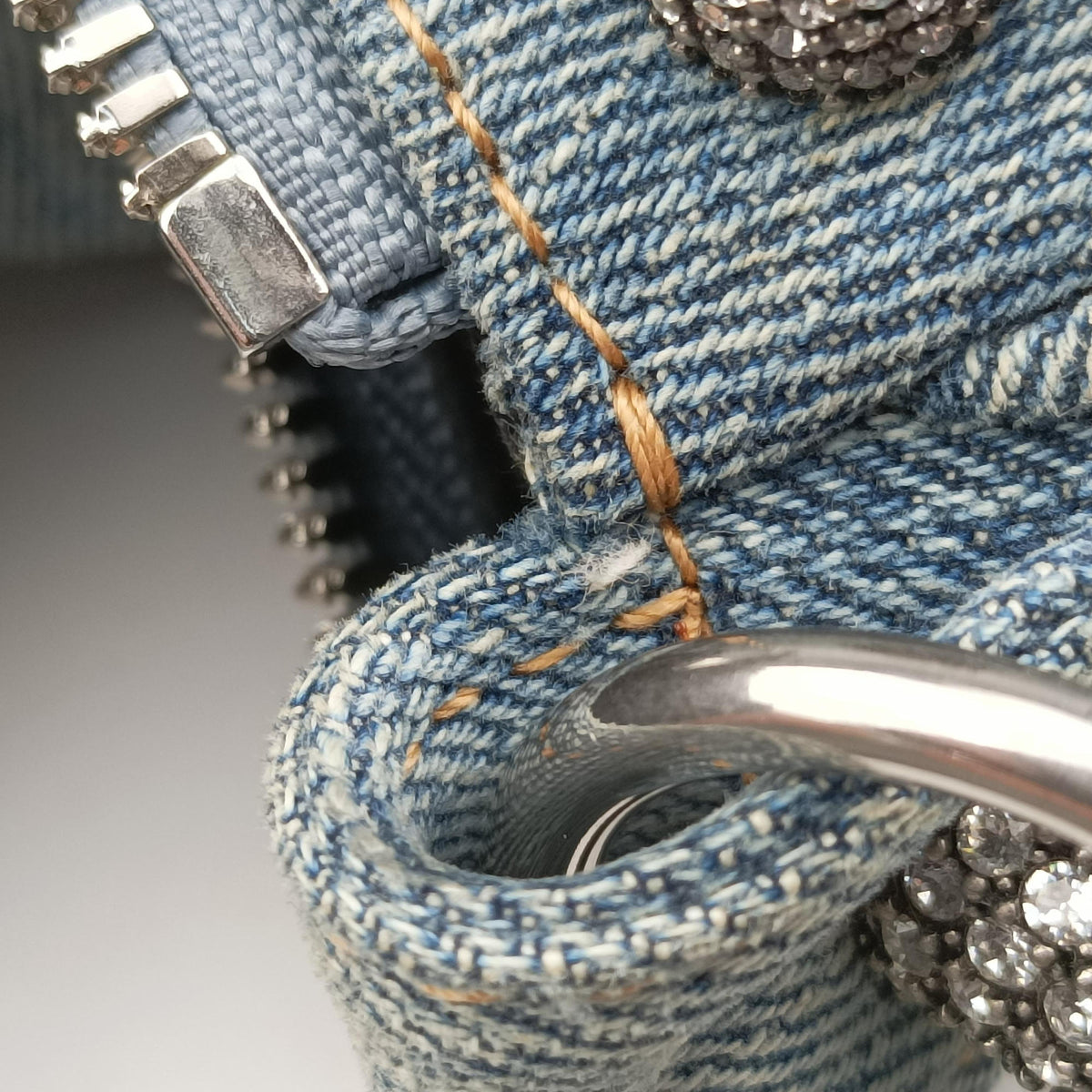 Pre-owned Balenciaga Le Cagole Blue denim  shoulderbag | stylenewstar