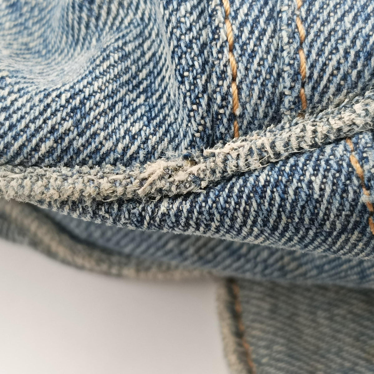 Pre-owned Balenciaga Le Cagole Blue denim  shoulderbag | stylenewstar