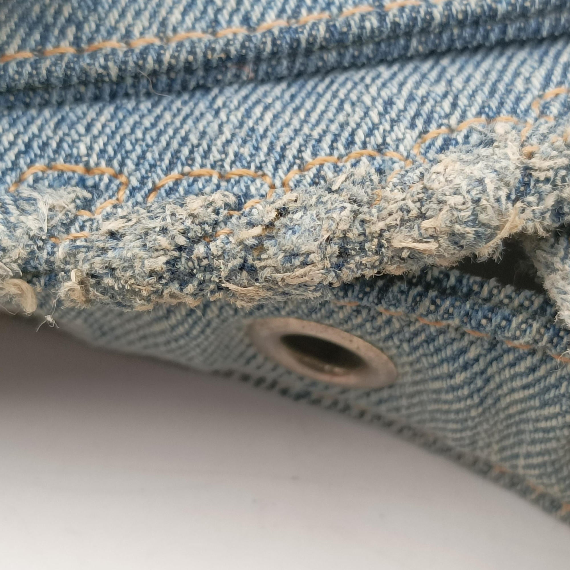 Pre-owned Balenciaga Le Cagole Blue denim  shoulderbag | stylenewstar