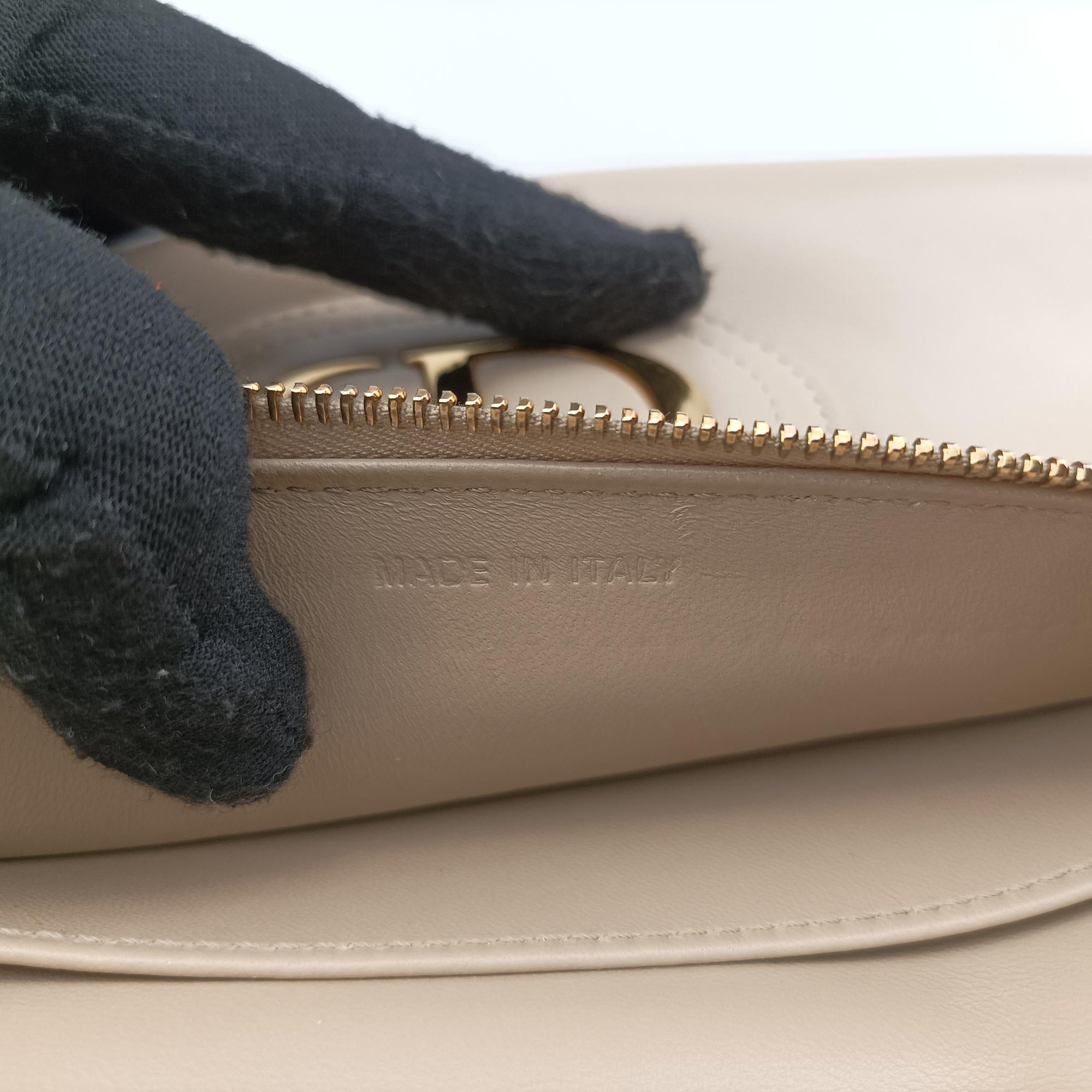 Pre-owned Christian Dior Diordouble Beige Leather  shoulderbag | stylenewstar