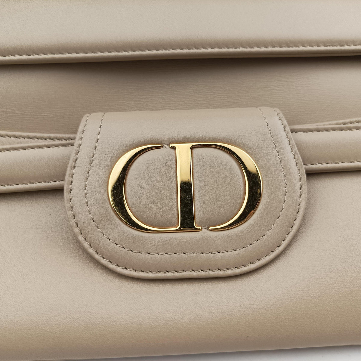 Pre-owned Christian Dior Diordouble Beige Leather  shoulderbag | stylenewstar