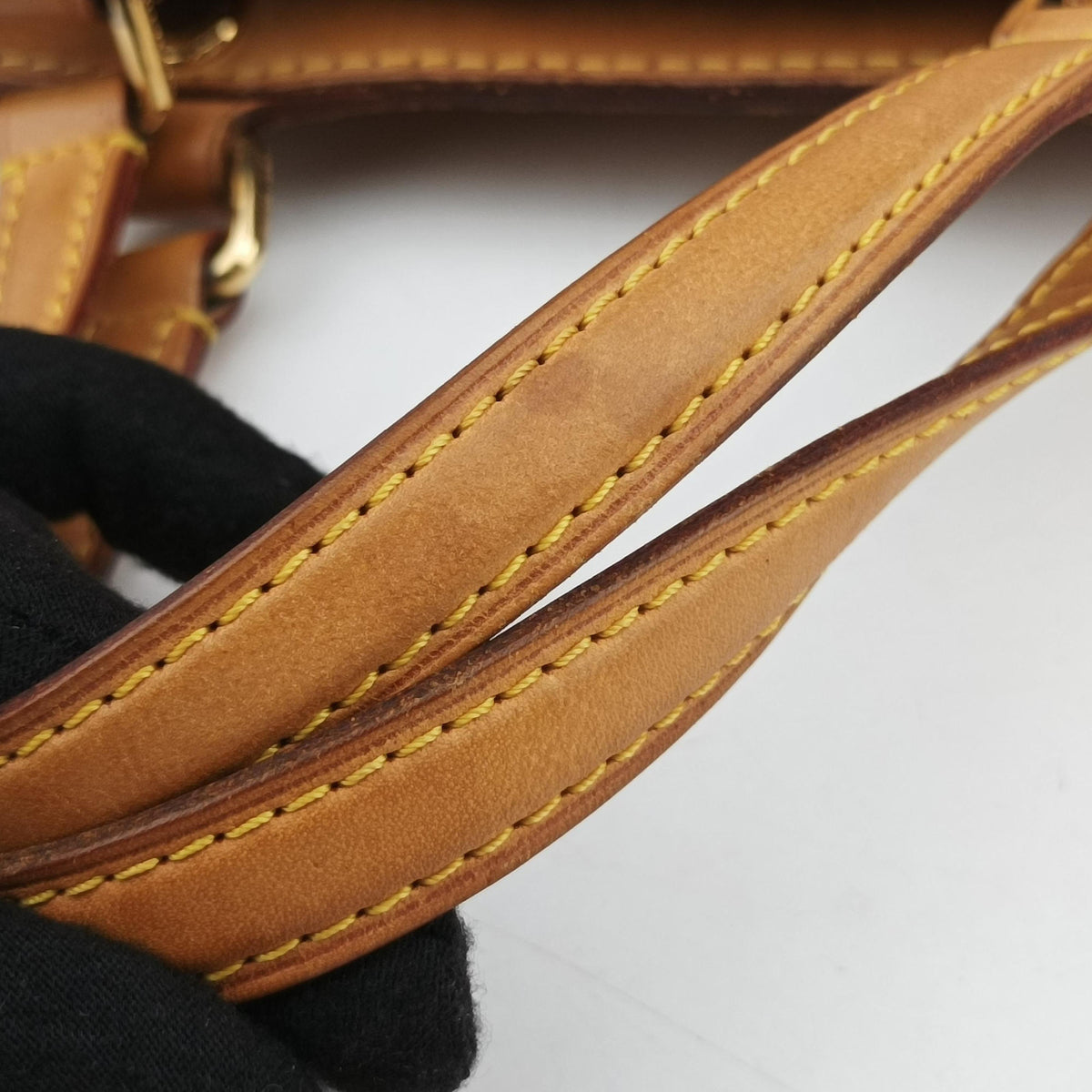 Pre-owned Louis Vuitton Brea MM ROSE INDIEN Vernis M91798 shoulderbag | stylenewstar