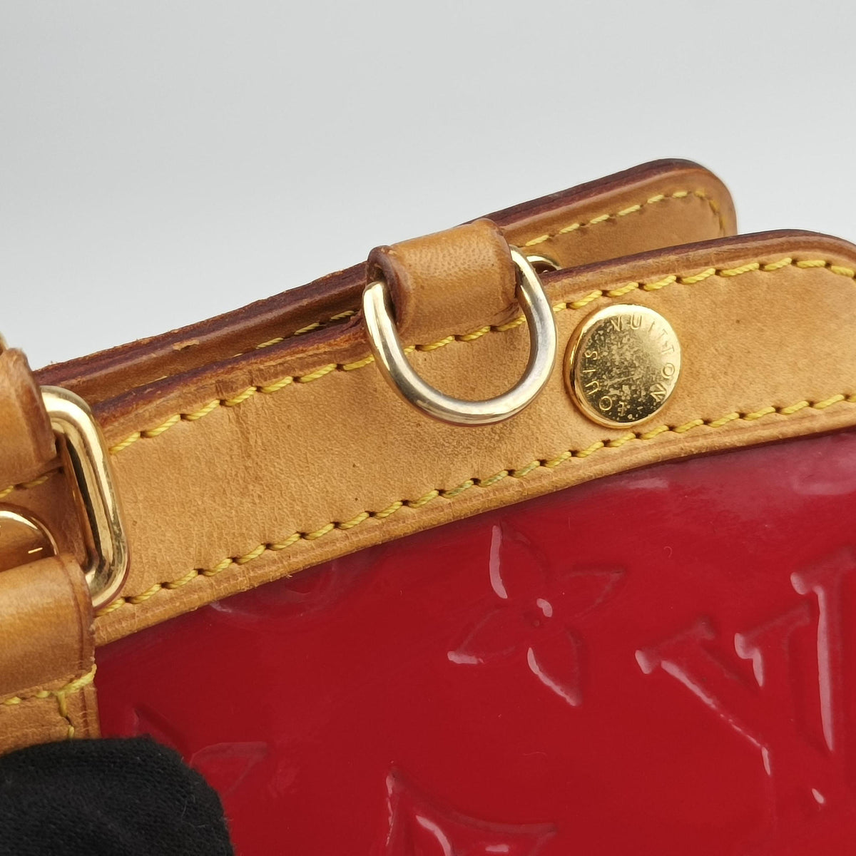 Pre-owned Louis Vuitton Brea MM ROSE INDIEN Vernis M91798 shoulderbag | stylenewstar