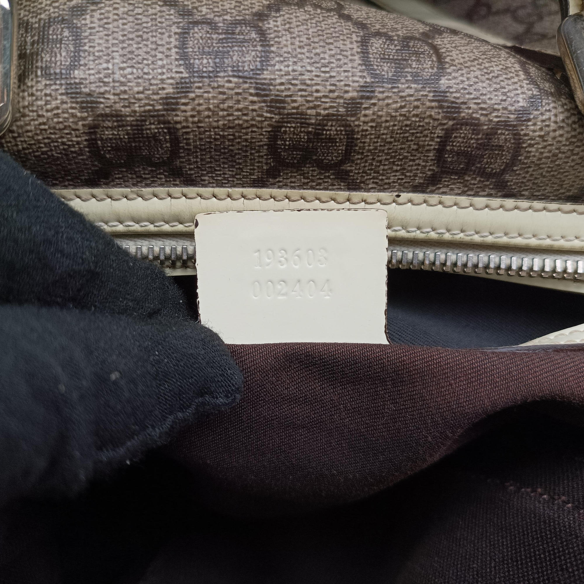 Secondhand Gucci GG plus Spring Joy GG Supreme BEIGE×WHITE PVC coated canvas 193603 handbag | stylenewstar