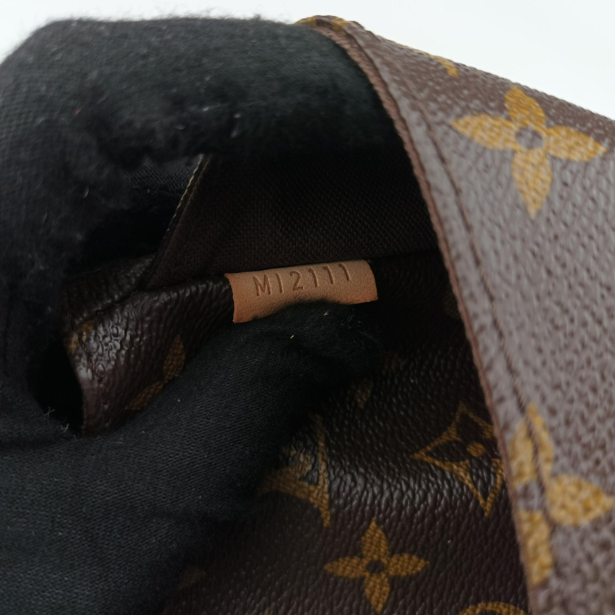 Pre-owned Louis Vuitton Menilmontant PM Brown Monogram canvas M40474 shoulderbag | stylenewstar
