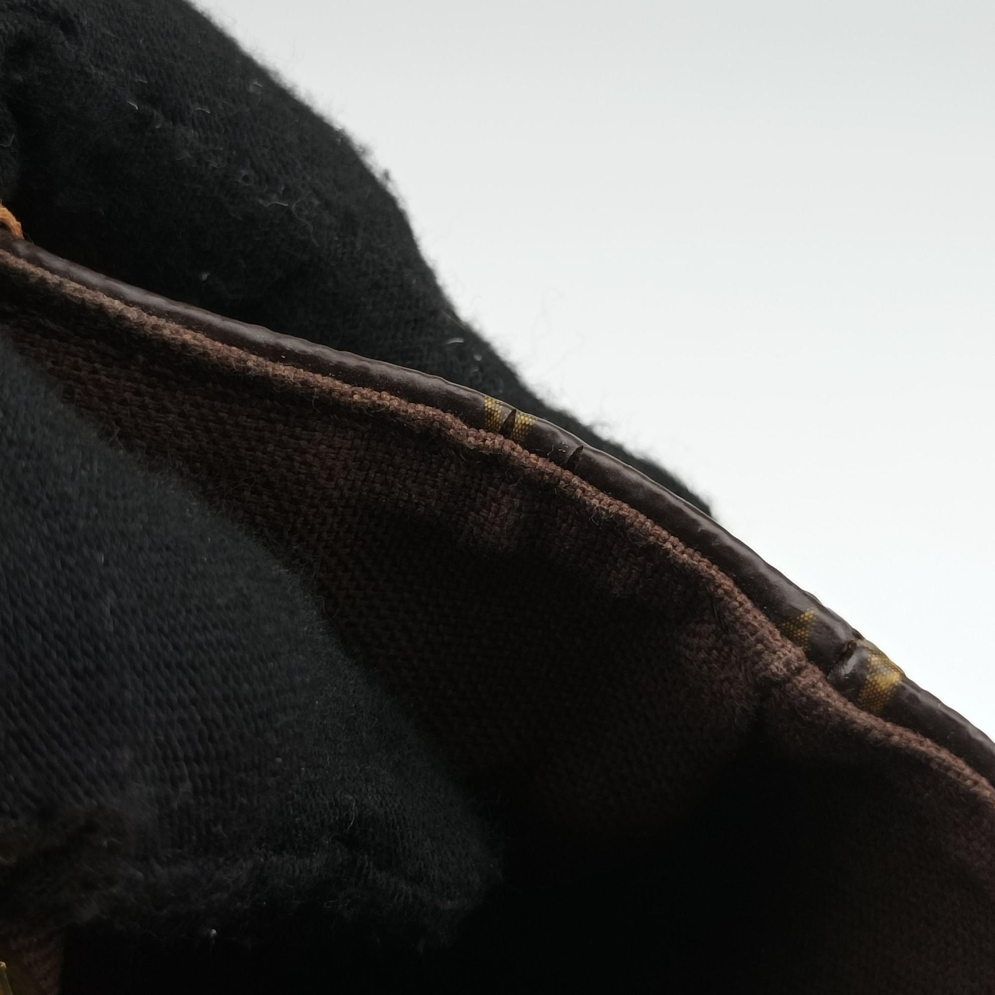 Pre-owned Louis Vuitton Menilmontant PM Brown Monogram canvas M40474 shoulderbag | stylenewstar