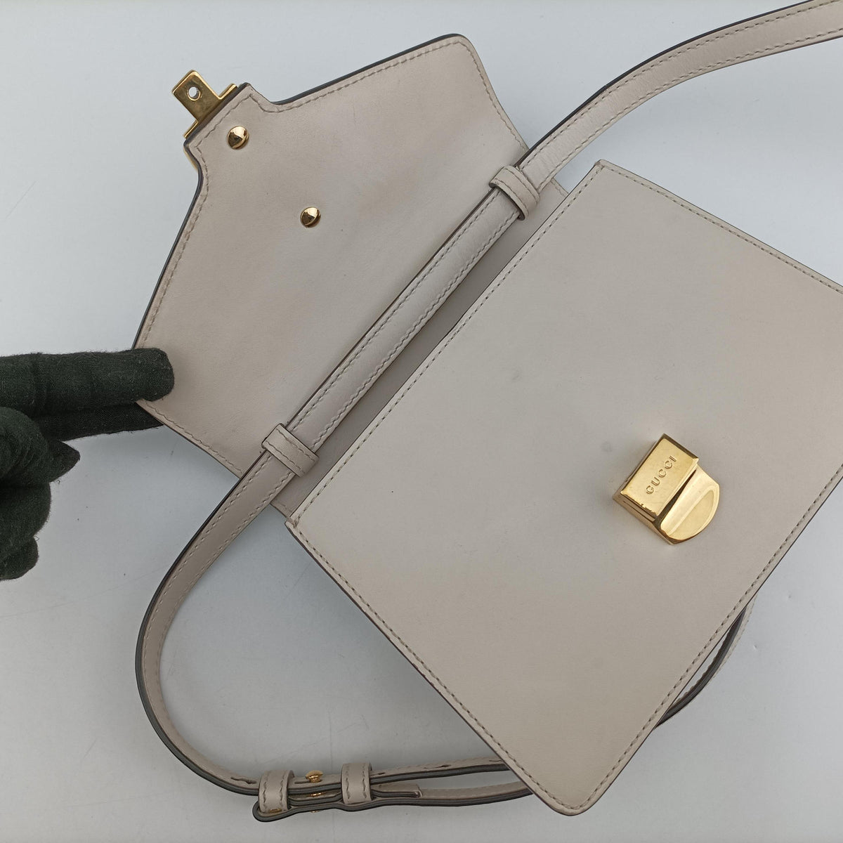 Pre-owned Gucci Sylvie Ivory×navy×red Leather 470270 shoulderbag | stylenewstar