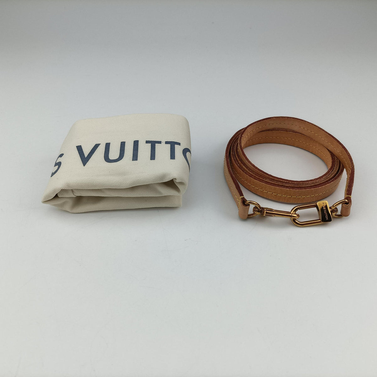 Pre-owned Louis Vuitton CROISETTE Azur Damier Canvas N41581 shoulderbag | stylenewstar