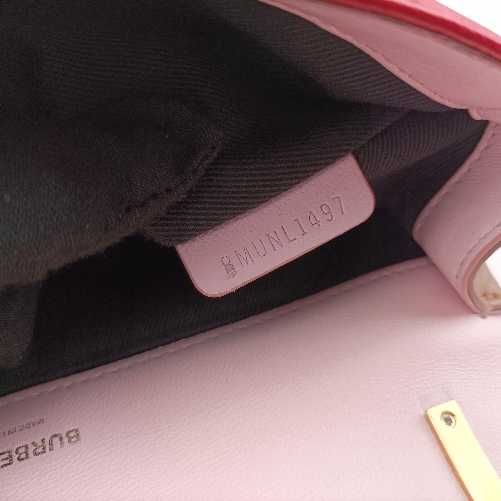 Pre-owned Burberry Lola chain TB Red×Pink×Beige Leather  shoulderbag | stylenewstar