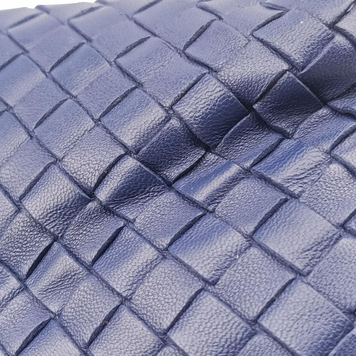 Pre-owned Bottega Veneta Parachute Intrecciato Purple lambskin  handbag | stylenewstar
