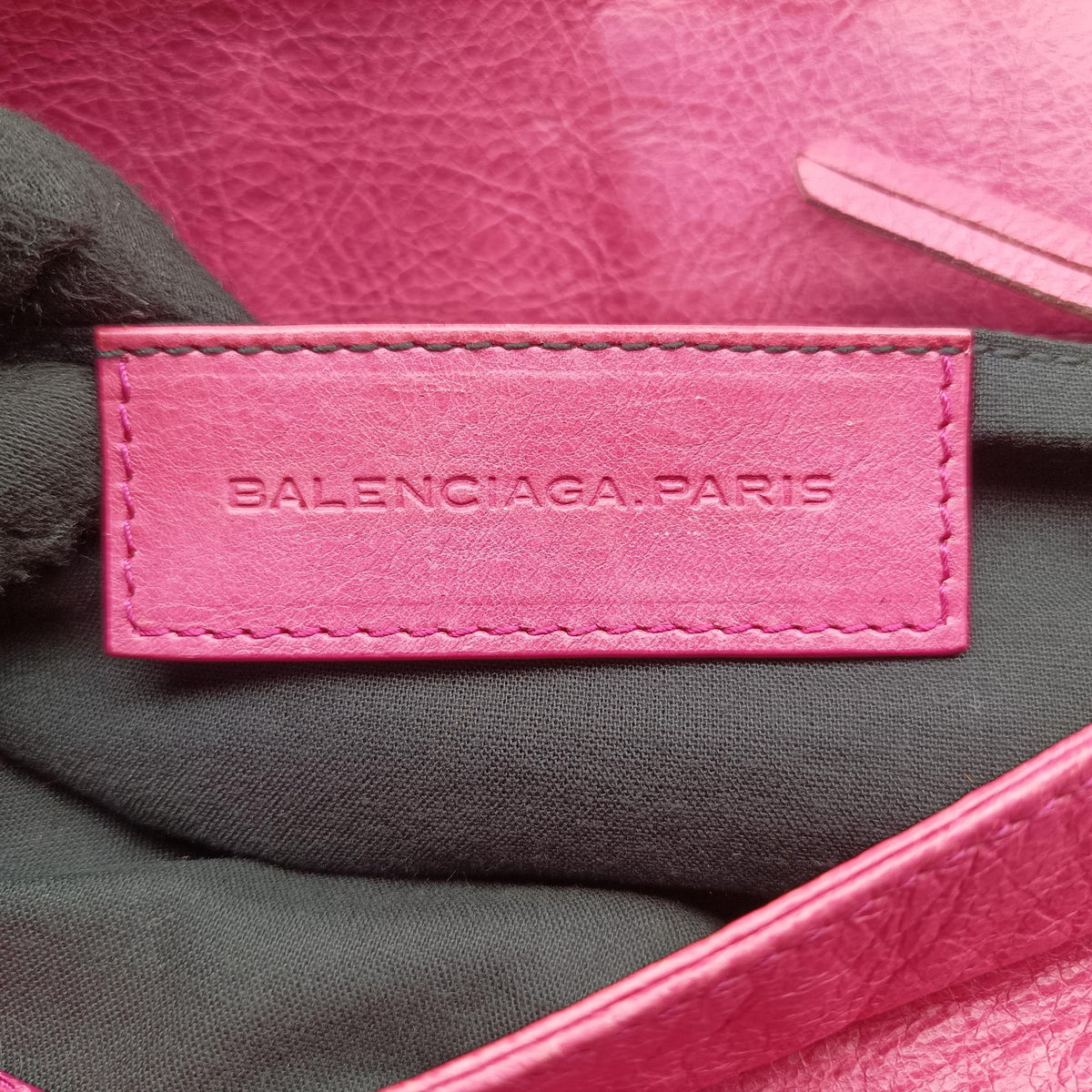 Pre-owned Balenciaga Classic Folk Messenger Pink lambskin  shoulderbag | stylenewstar