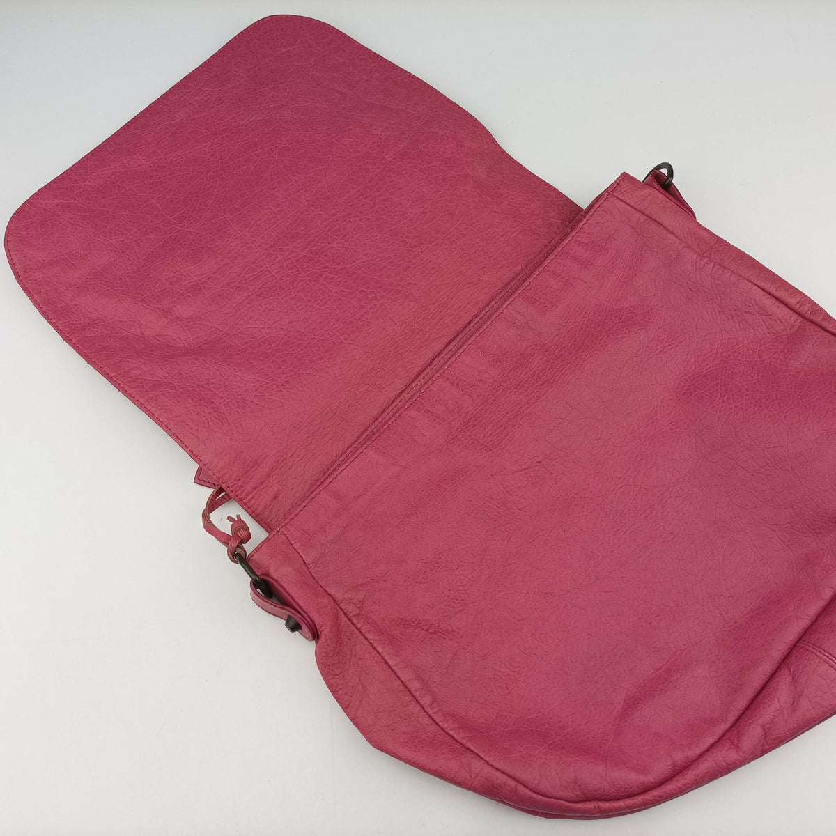 Pre-owned Balenciaga Classic Folk Messenger Pink lambskin  shoulderbag | stylenewstar