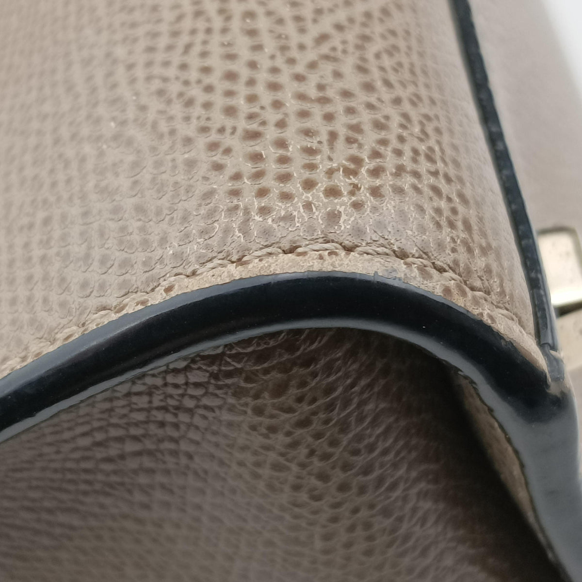 Secondhand Valextra Iside Grey Calfskin  shoulderbag | stylenewstar