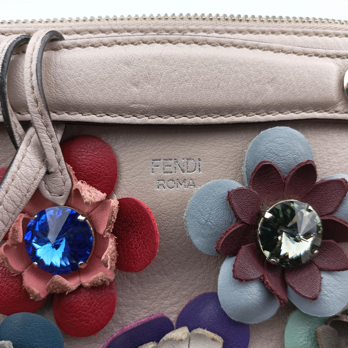 Secondhand Fendi By the Way Grey Leather 8BL135 shoulderbag | stylenewstar