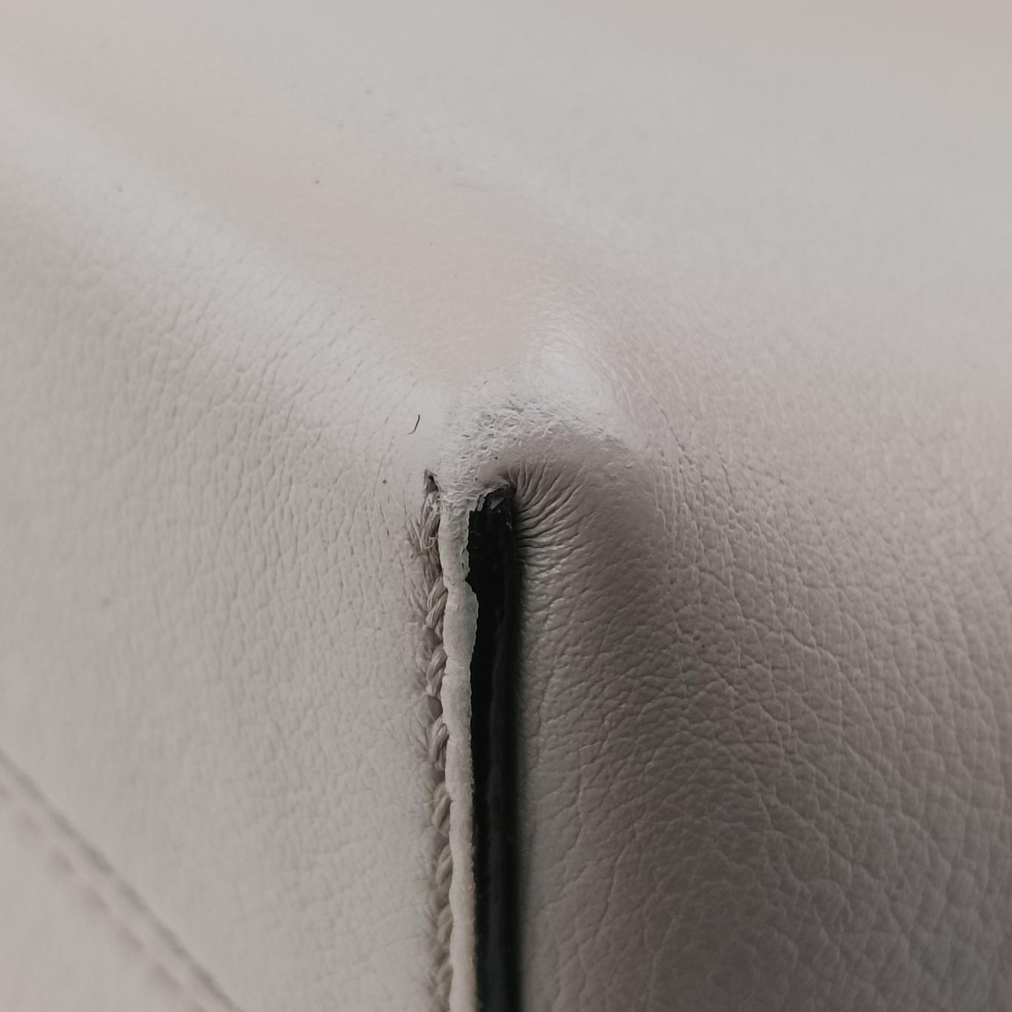 Secondhand Fendi By the Way Grey Leather 8BL135 shoulderbag | stylenewstar