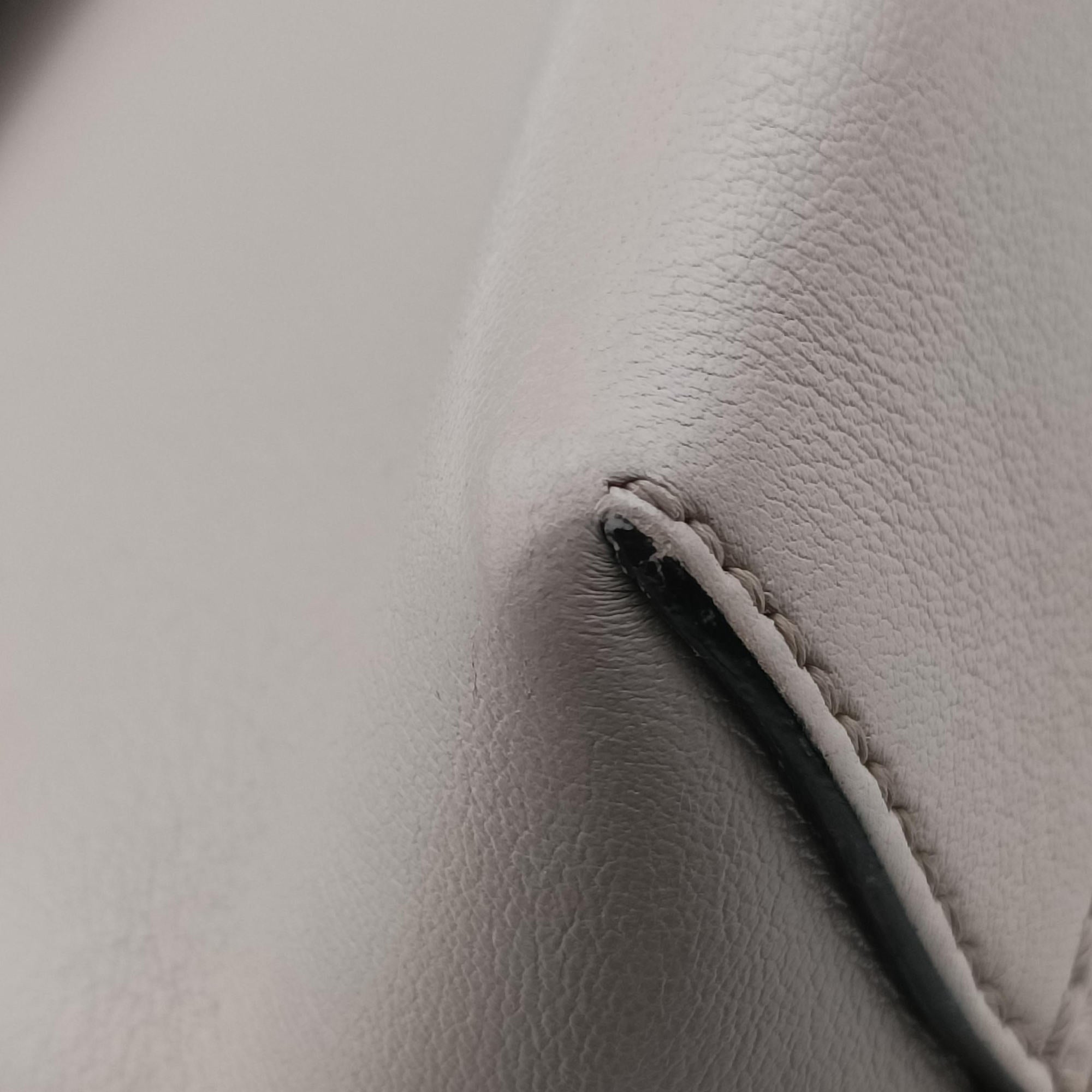 Secondhand Fendi By the Way Grey Leather 8BL135 shoulderbag | stylenewstar