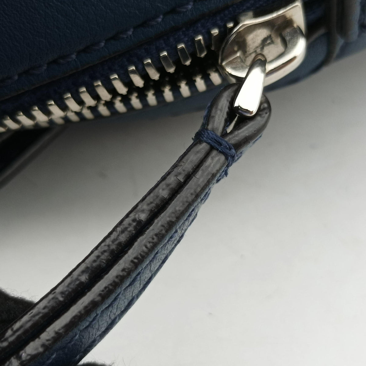Pre-owned Fendi Studs By the Way Blue Leather 8BT281 shoulderbag | stylenewstar