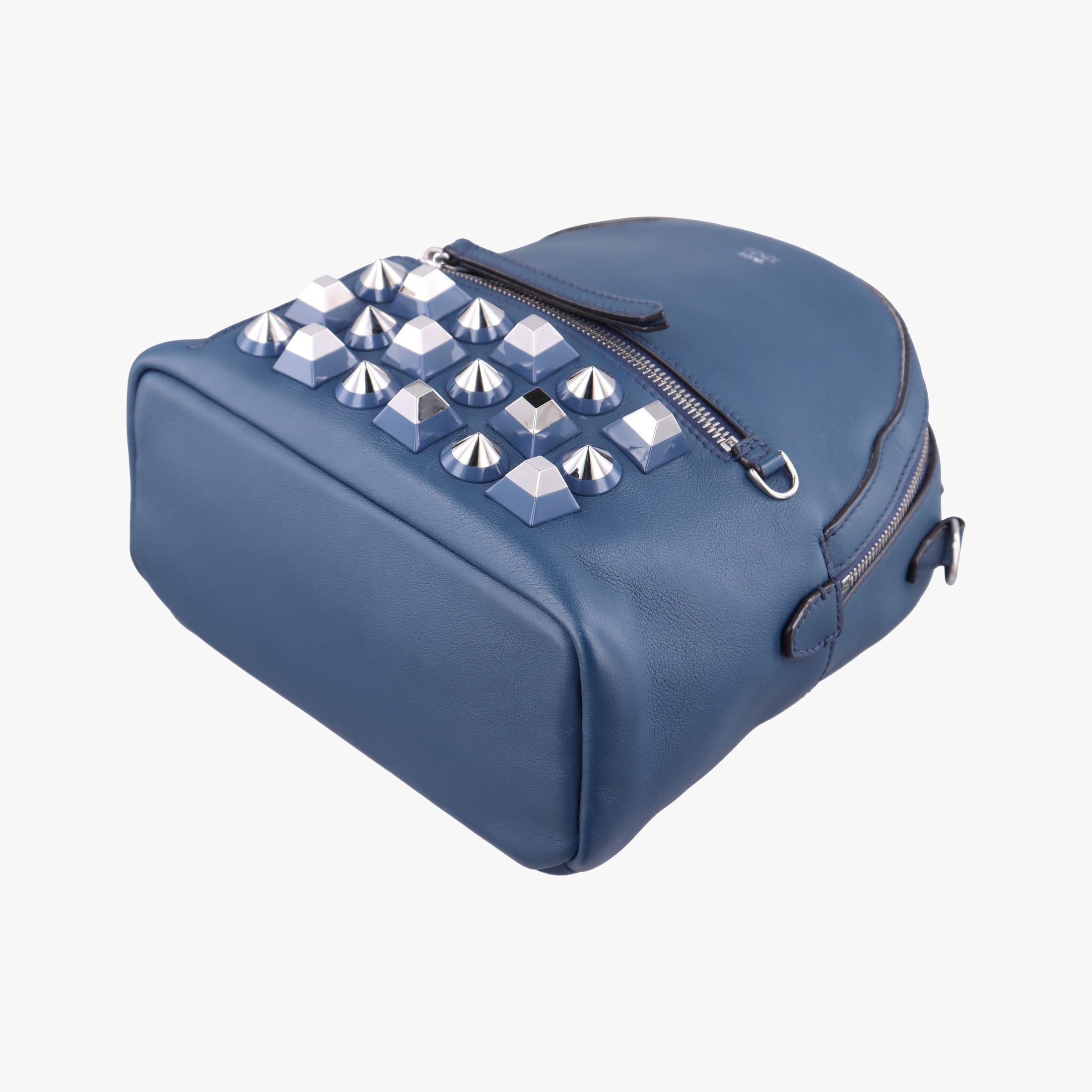 Pre-owned Fendi Studs By the Way Blue Leather 8BT281 shoulderbag | stylenewstar