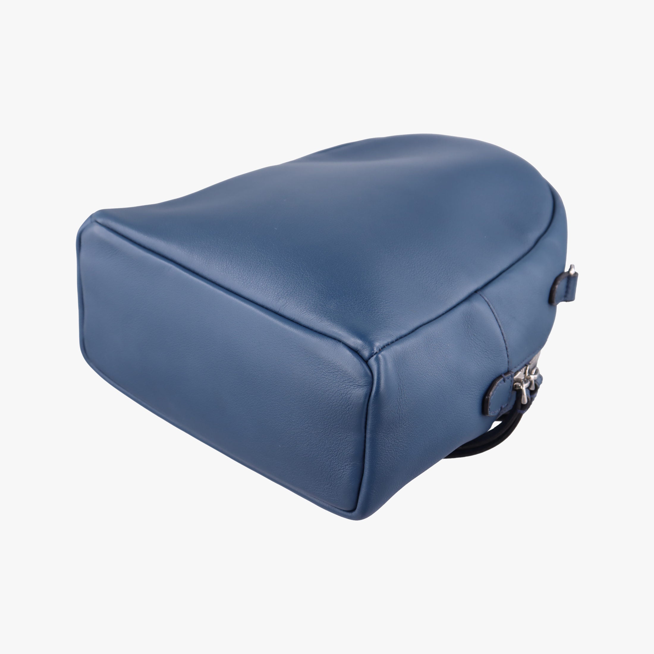 Pre-owned Fendi Studs By the Way Blue Leather 8BT281 shoulderbag | stylenewstar