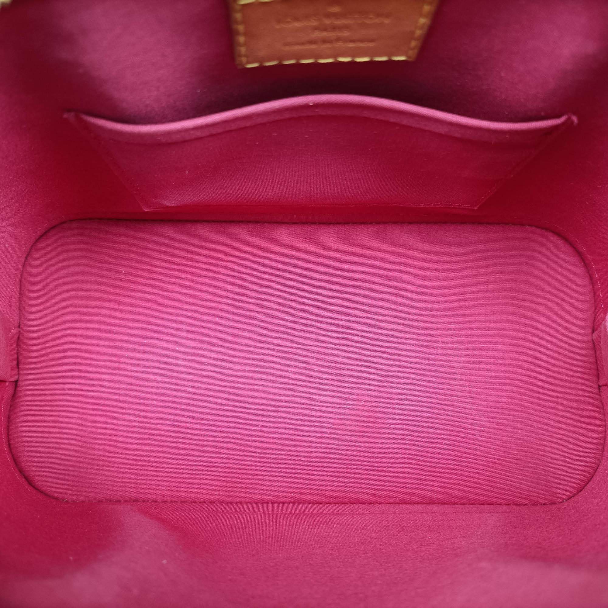 Pre-owned Louis Vuitton Alma BB pomme d'amour Vernis M90174 shoulderbag | stylenewstar