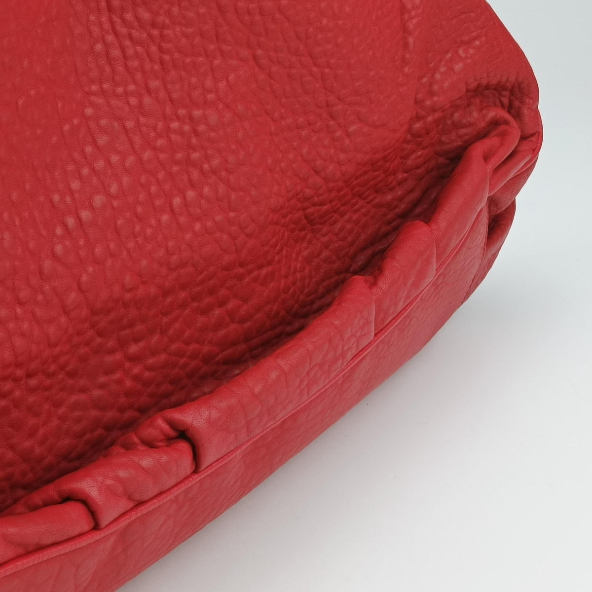 Pre-owned Fendi Mia Red Leather 8BR616 handbag | stylenewstar