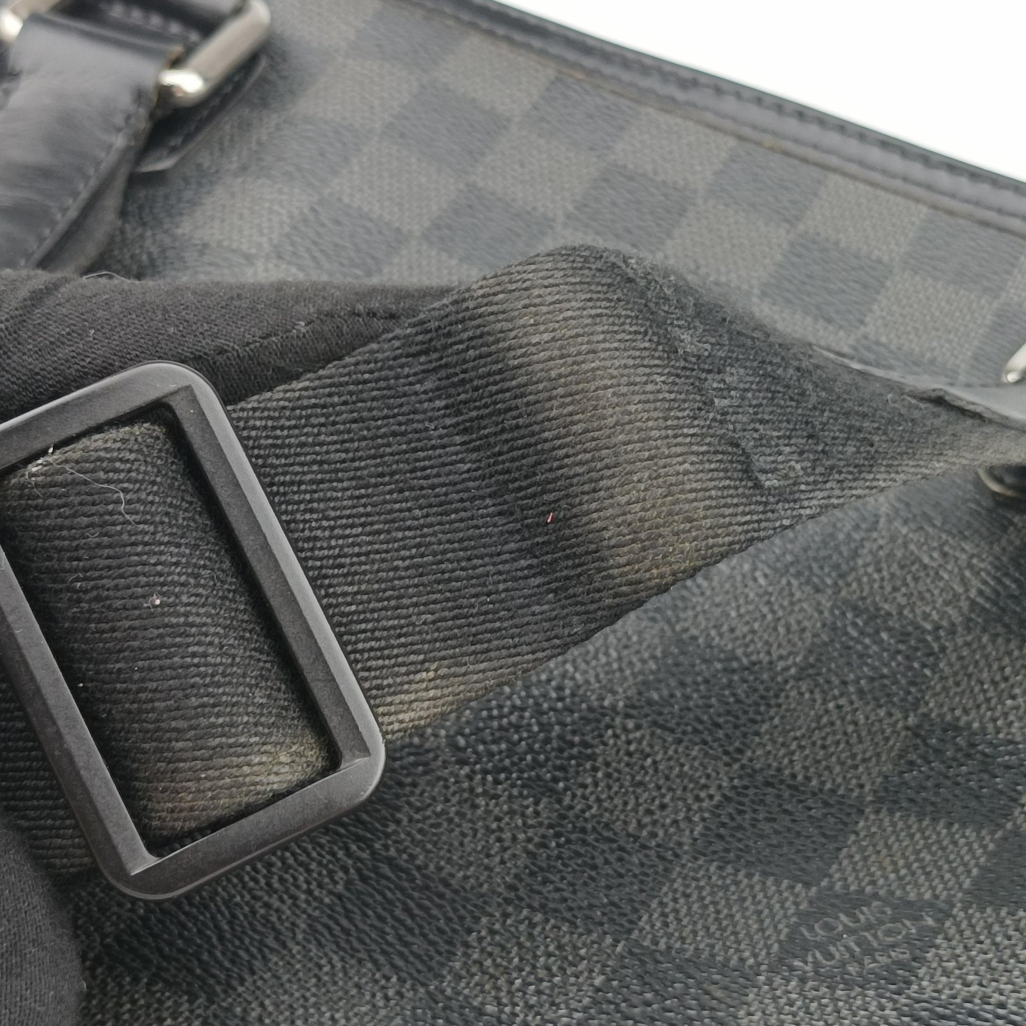 Pre-owned Louis Vuitton Thomas Noir Damier Graphite N58028 shoulderbag | stylenewstar