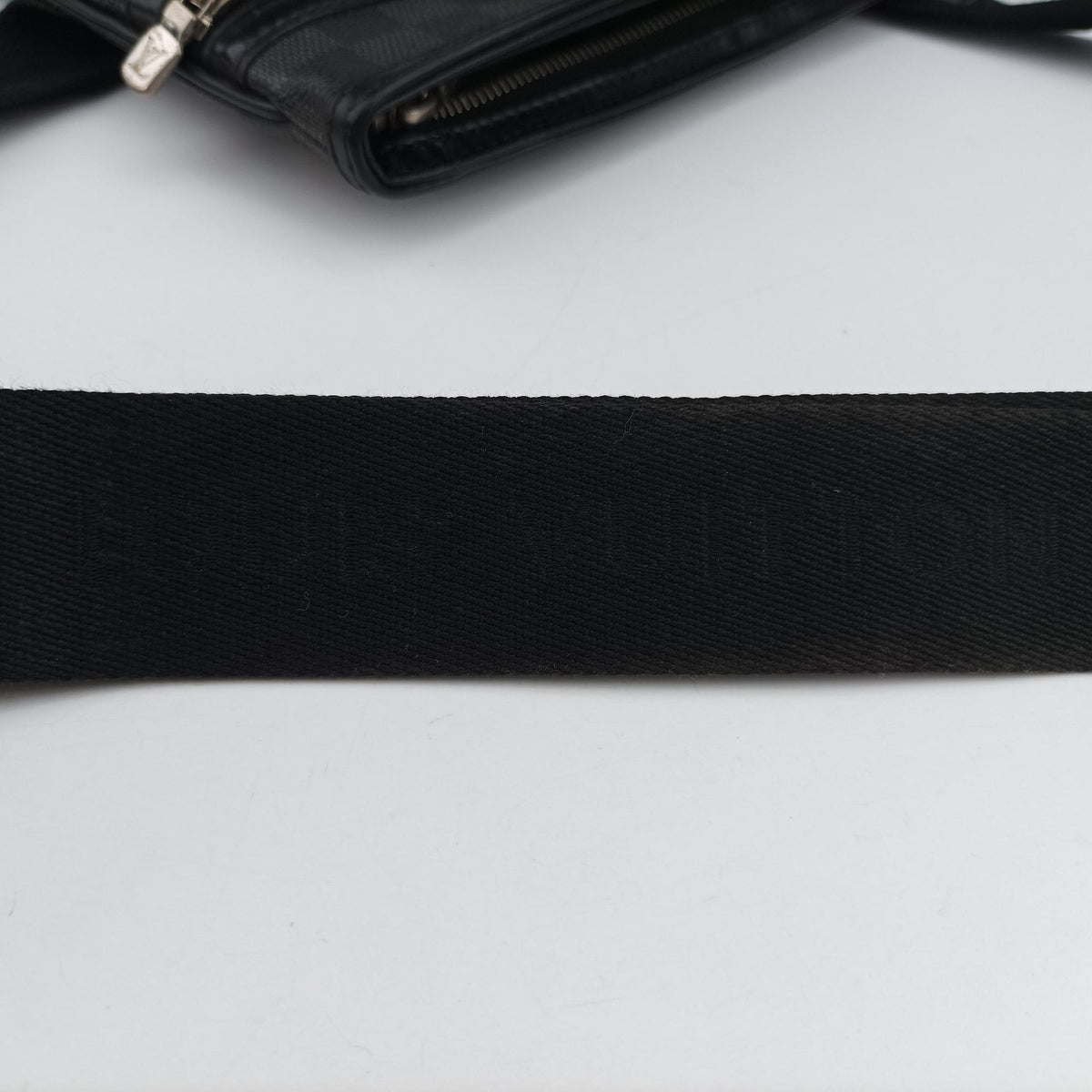 Pre-owned Louis Vuitton Thomas Noir Damier Graphite N58028 shoulderbag | stylenewstar