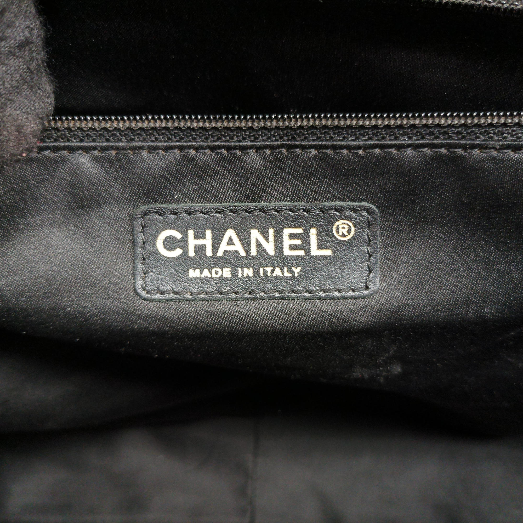 Pre-owned Chanel Matelasse Cocomark GST Black Leather A66865 shoulderbag | stylenewstar