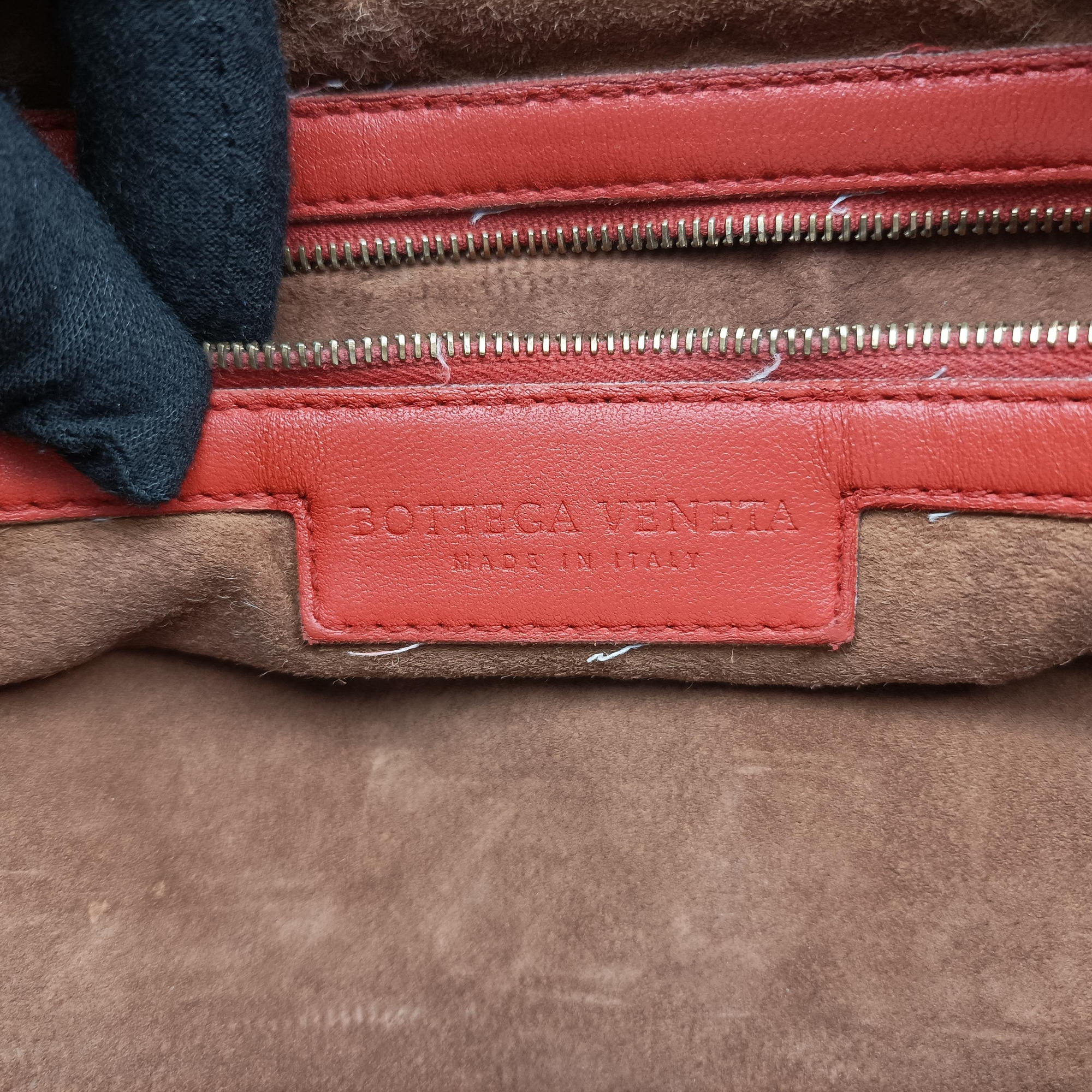 Pre-owned Bottega Veneta Intrecciato Red lambskin  handbag | stylenewstar