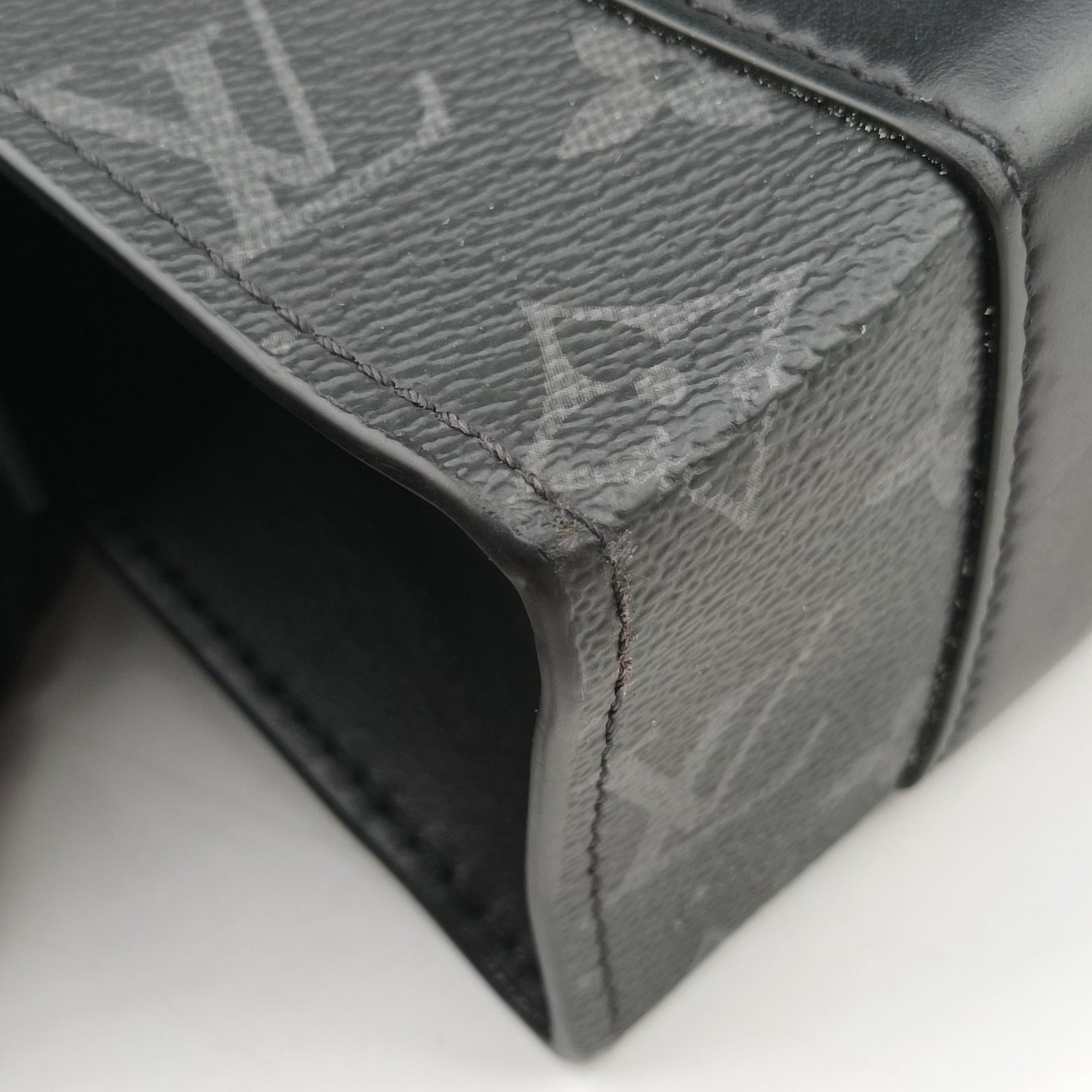Pre-owned Louis Vuitton Sac Plat Mini Noir Monogram Eclipse M46453 shoulderbag | stylenewstar